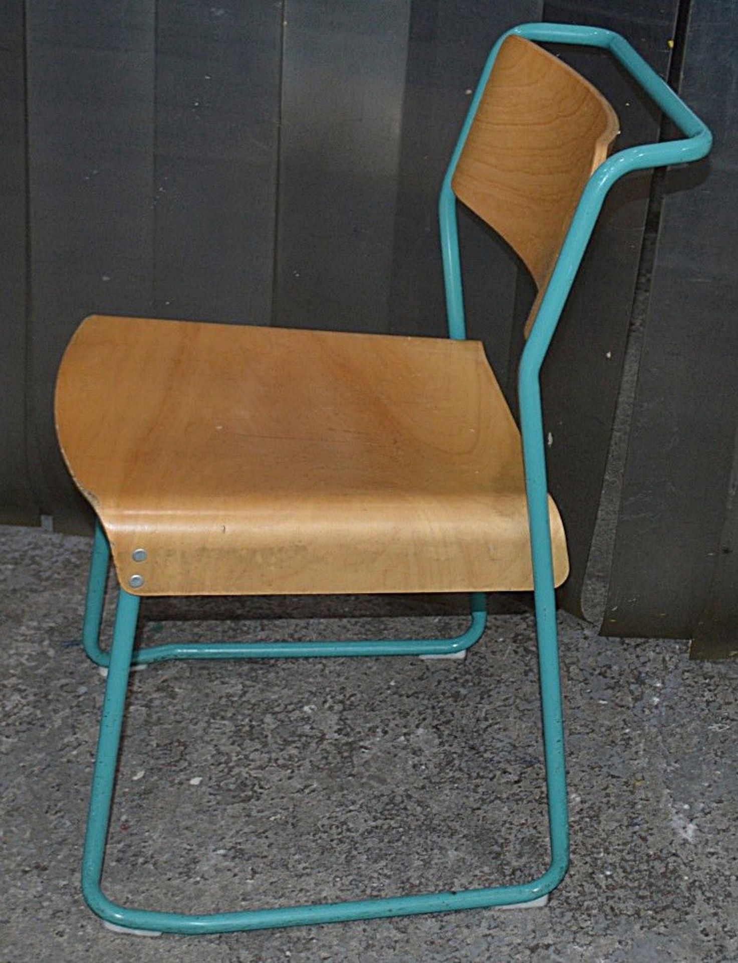 12 x Contemporary Stackable Bistro / Bar Chairs With Metal Frames In Teal With Curved Vanished - Image 8 of 11