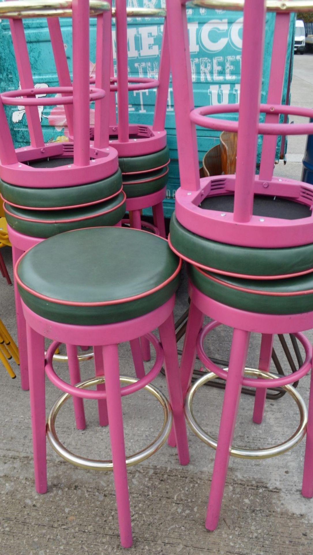 4 x Commercial Bar Stools Featuring Upholstered Seats And A Hot Pink Finish - Image 3 of 3
