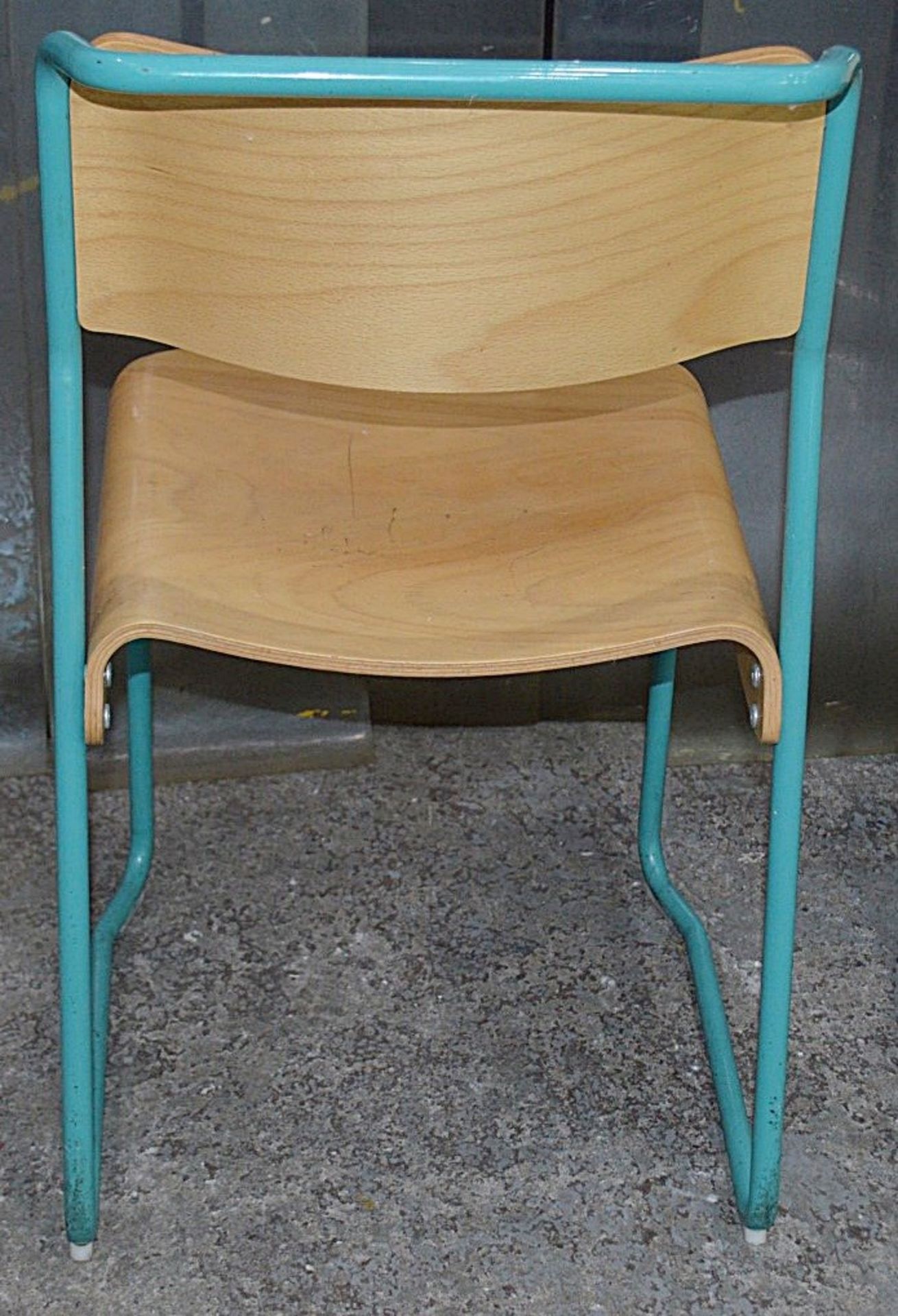 12 x Contemporary Stackable Bistro / Bar Chairs With Metal Frames In Teal With Curved Vanished - Image 9 of 11
