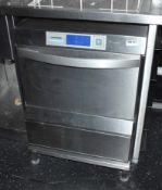 1 x Winterhalter Undercounter Dishwasher - 240v - Ref: RB121 - CL558 - Location: Altrincham WA14This