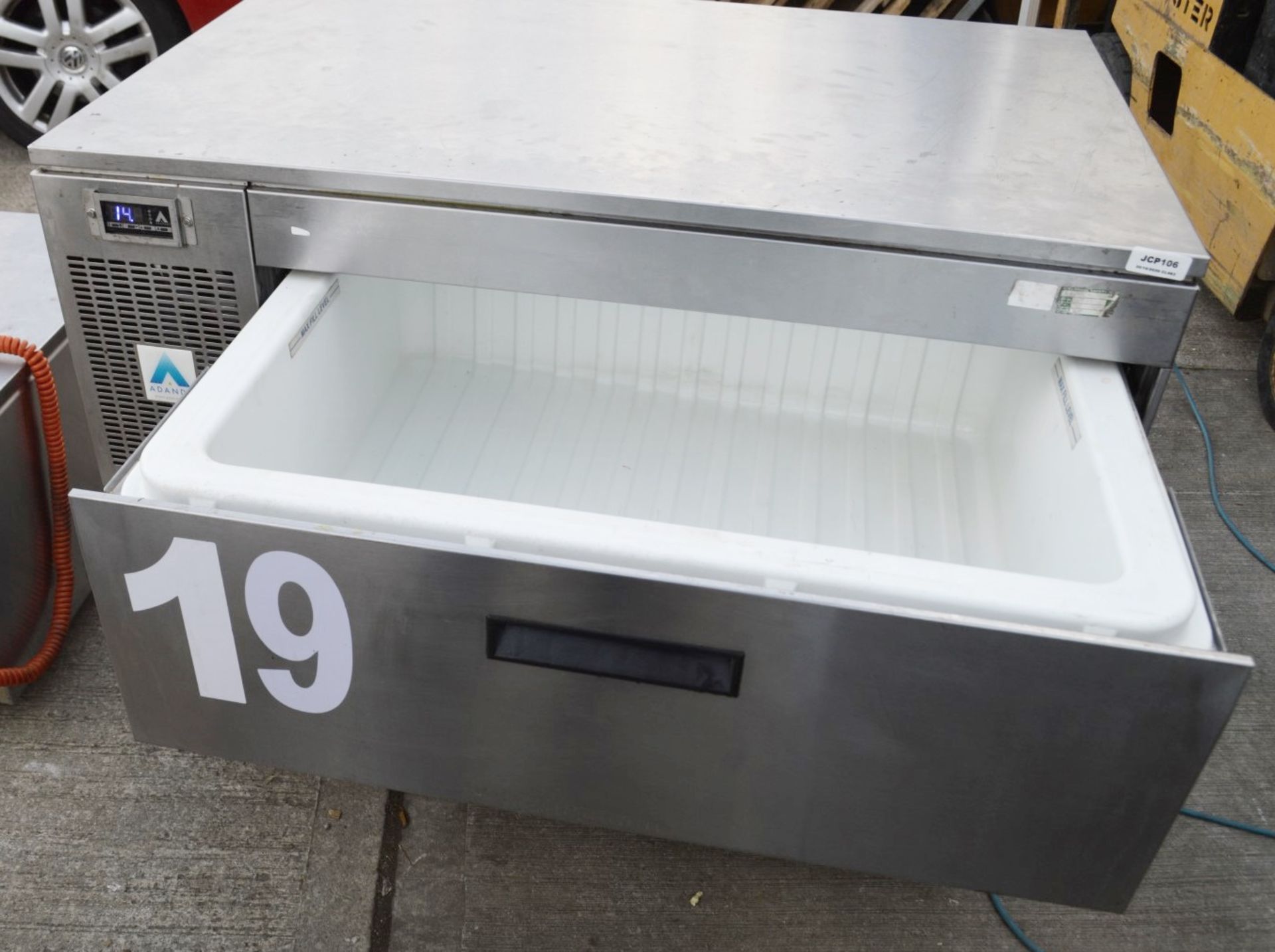 1 x ADANDE VCS Commercial Under Counter Double Drawer Fridge Unit - Dimensions: H89 x W110 x D70cm - - Image 4 of 9