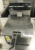 1 x Chefmaster Countertop Single Tank 240v Fryer - Ref: RB244 - CL584 - Location: London W1F