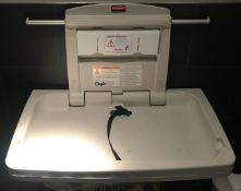 1 x Rubber Maid Wall Mounted Baby Changing Unit - Ref: RB219 - CL584 - Location: London W1F