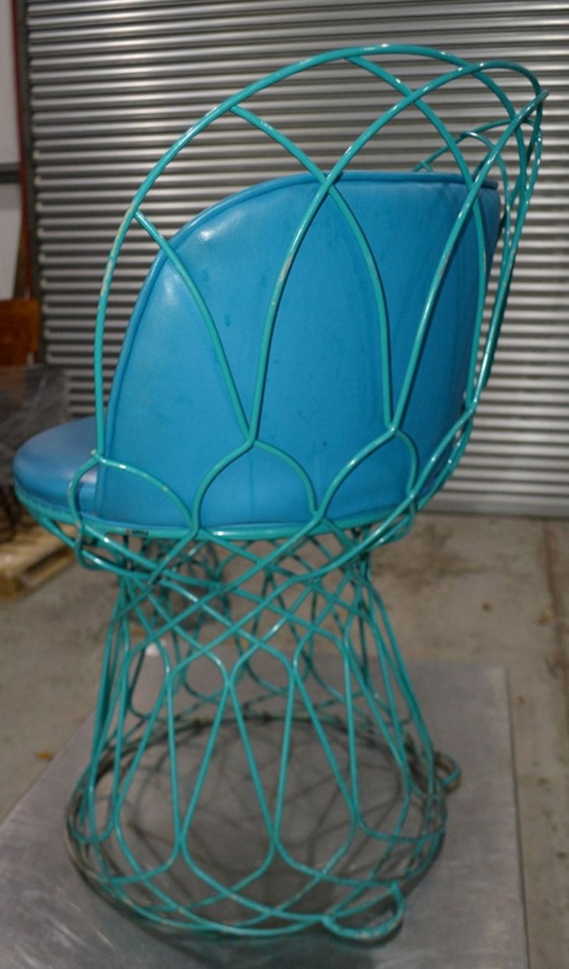 2 x Commercial Outdoor Wire Bistro Chairs With Padded Seats In Blue - Dimensions: H80 x W62 x D45cm - Image 6 of 7