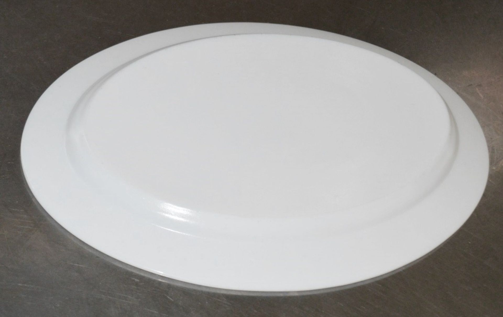 50 x Commercial Oval Dining Platter Plates - Dimensions: 31 x 23cm - Pre-owned, From A London - Image 4 of 4