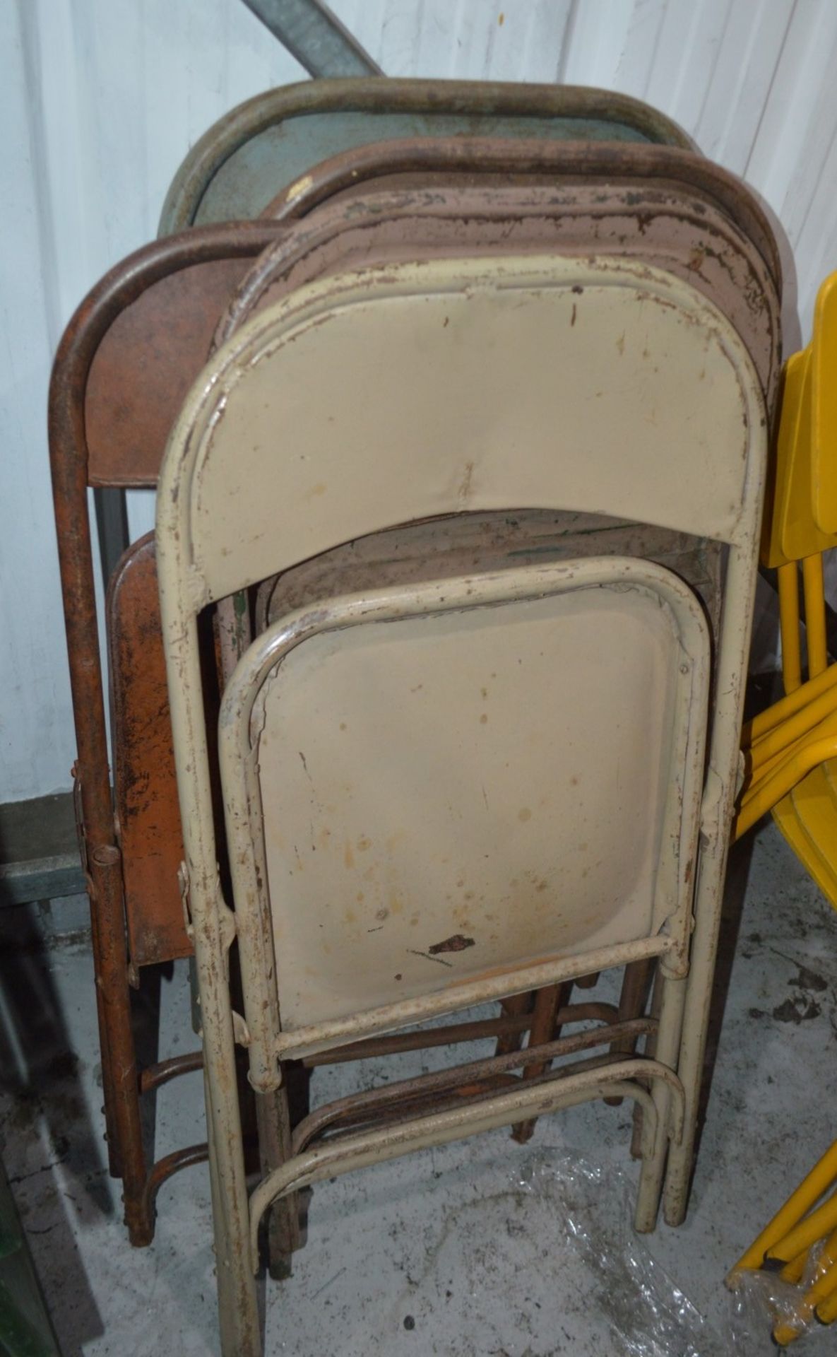 5 x Assorted Rustic Folding Metal Chairs - Dimensions (approx): H78 x W44 x D49cm, Seat 42cm - Image 5 of 6