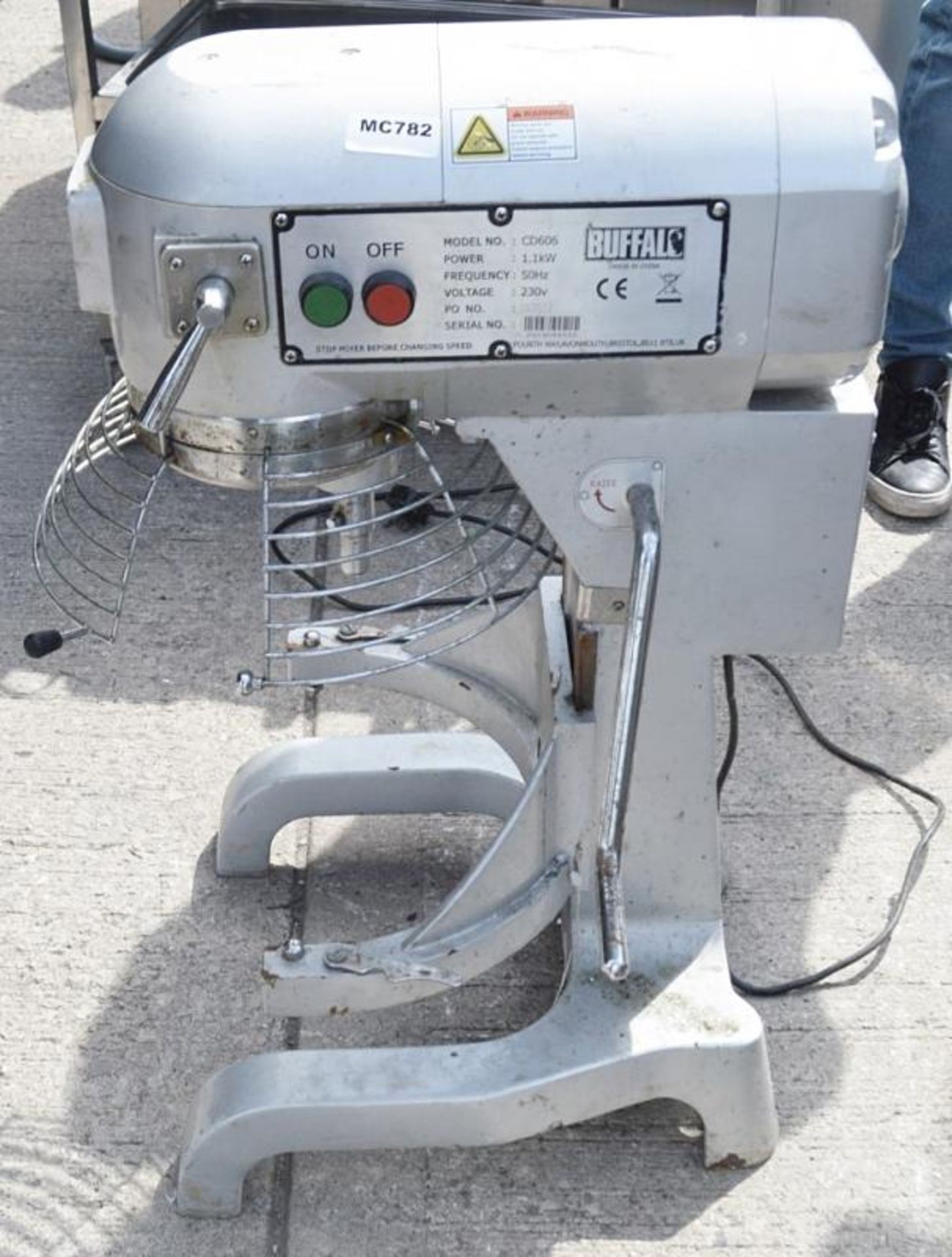 1 x BUFFALO Dough Planetary Mixer CD606 20Liter - Dimensions: H80 x W33 x D50cm - Pre-owned, Taken F