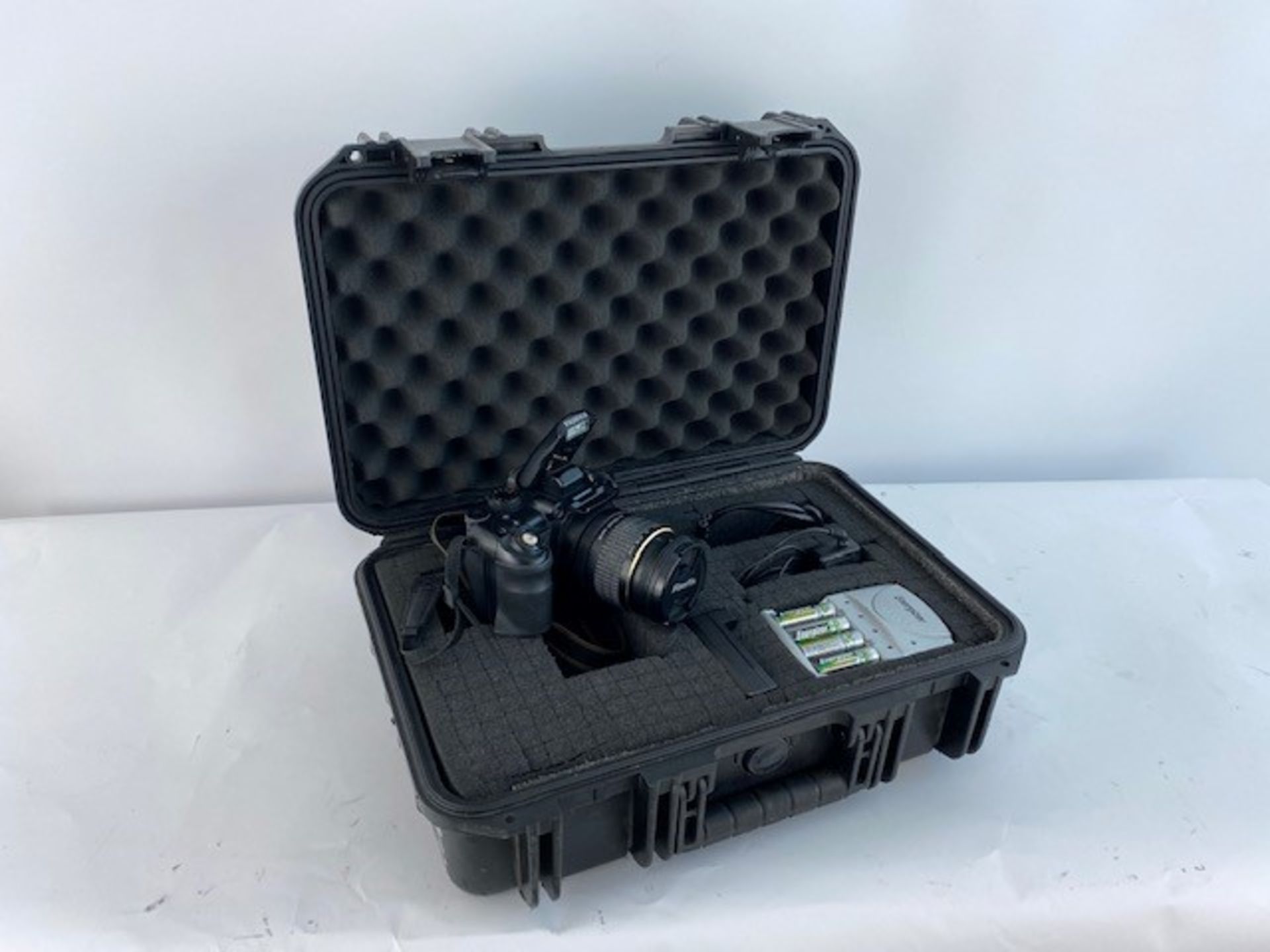 1 x Fuji FinePix S9600 Digital Camera With PSU In SKB Flight Case - Ref: 132 - CL581 - Location: