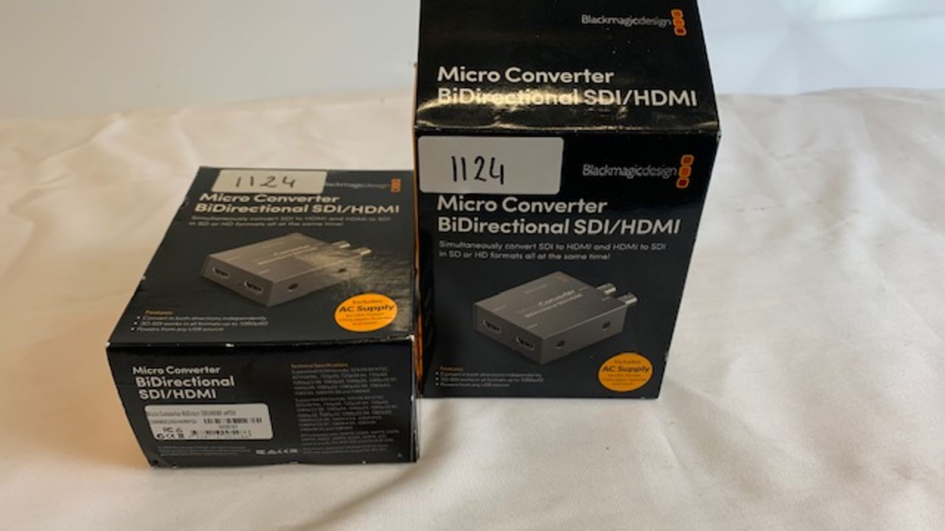 2 x Blackmagic design MicroConverter BiDirectional SDI/HDMI with PSU - Ref: 1124 - CL581 - Location: