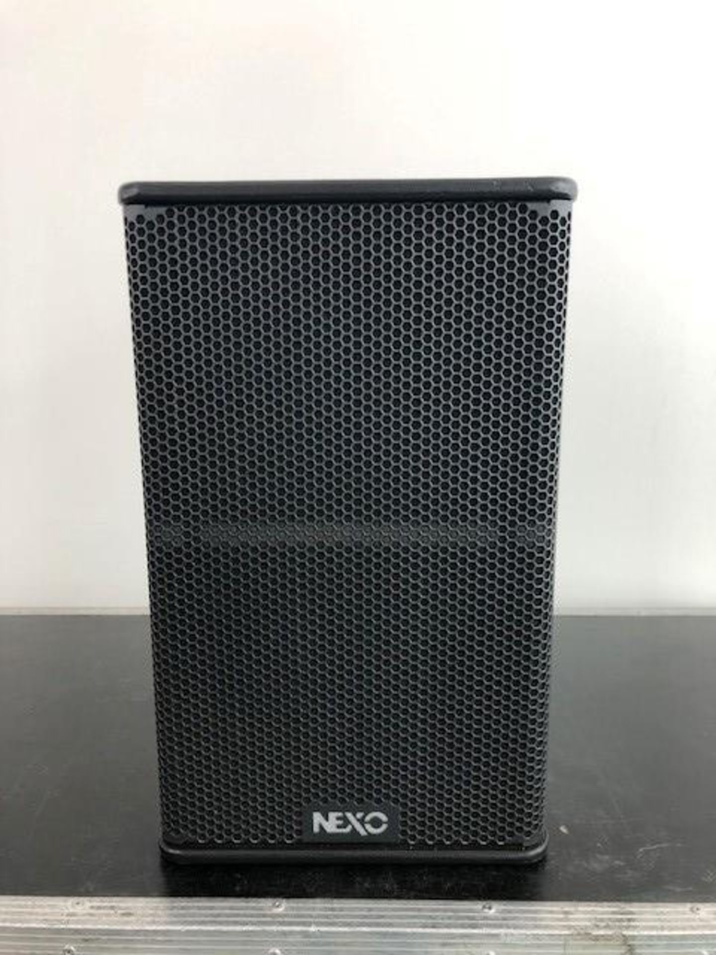 2 x Nexo PS10 Speakers In A Wheeled Flight Case - Ref: 442 - CL581 - Location: Altrincham