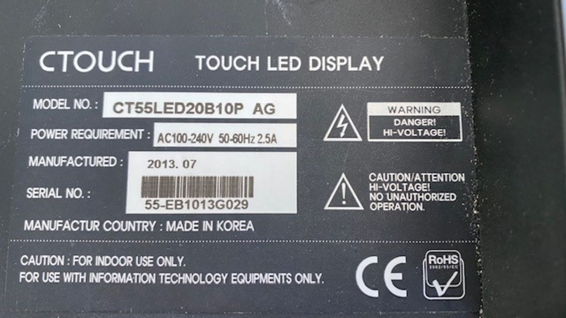 1 x C-Touch 55" LED Monitor In A Dual Wheeled Flight Case - Ref: 147 - CL581 - Location: - Image 2 of 5