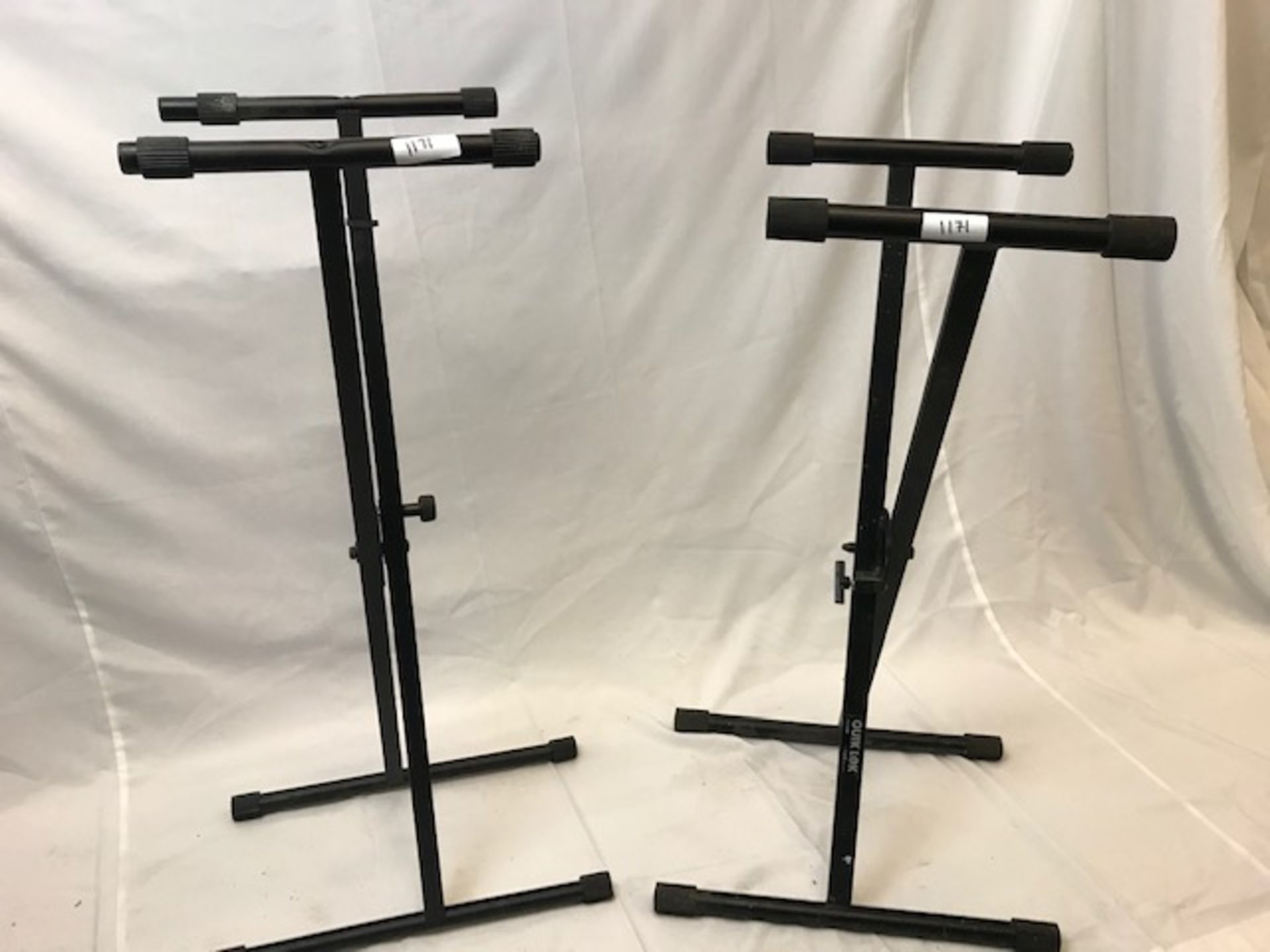 1 x Pair of Keyboard stands - Ref: 1171 - CL581 - Location: Altrincham WA14