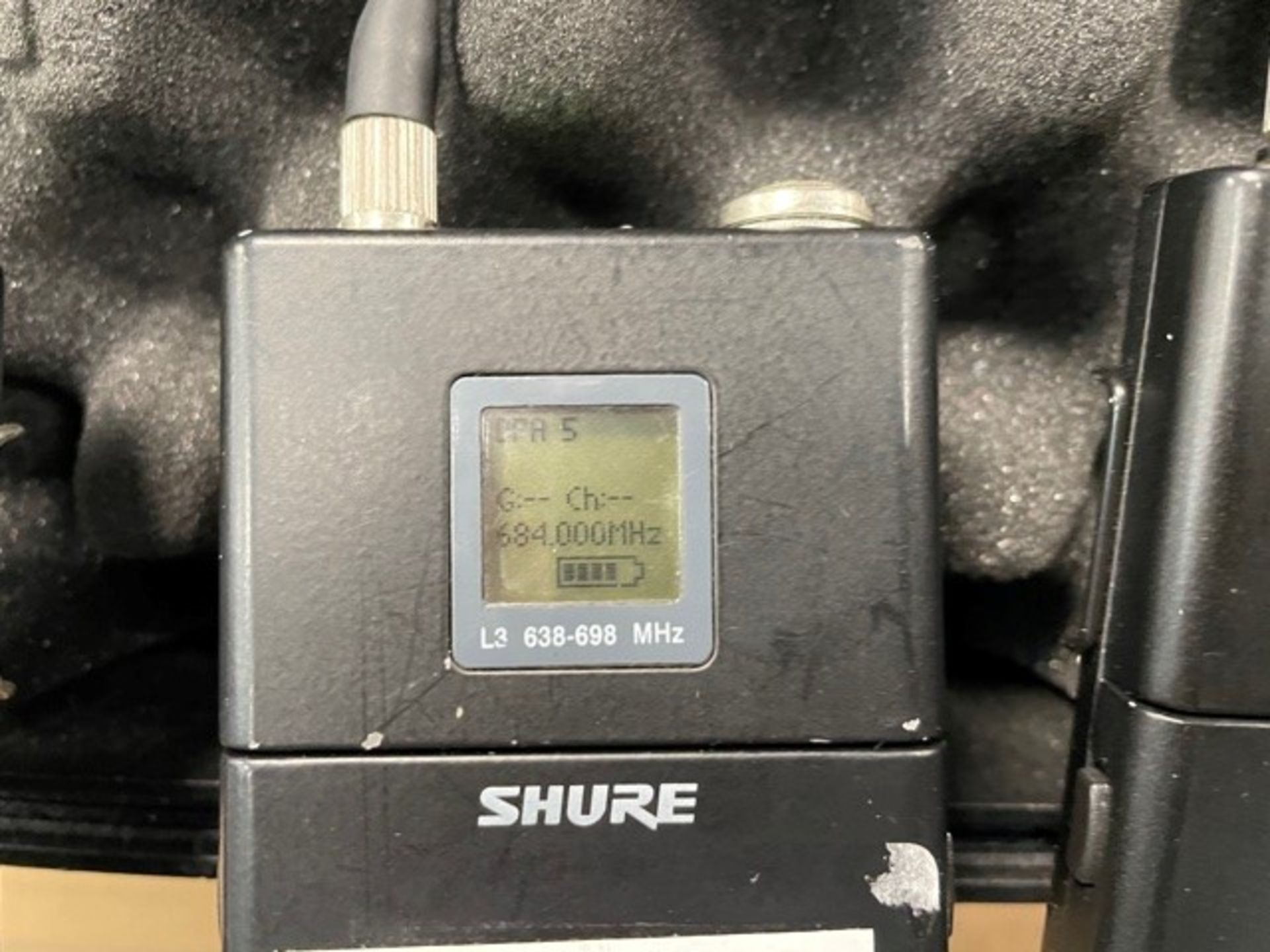 4 x Shure UR1 Transmitters In Plastic Case - Frequency Range: J5E - Ref: 402 - Image 4 of 6