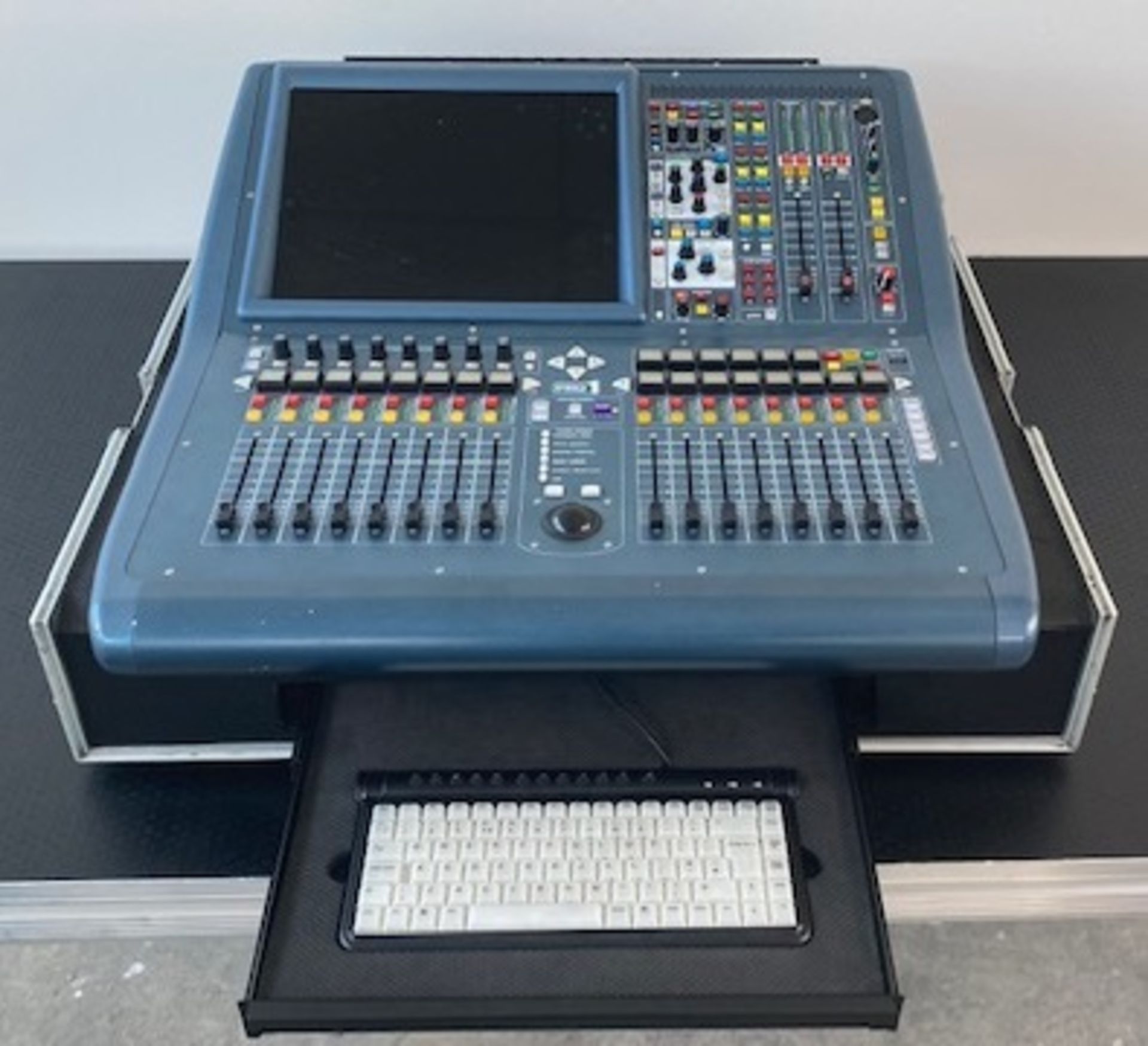 1 x Midas Pro One 24 Channel Digital Mixer Inc Dust Cover In Flight Case - Ref: 888 - CL581 - - Image 2 of 3