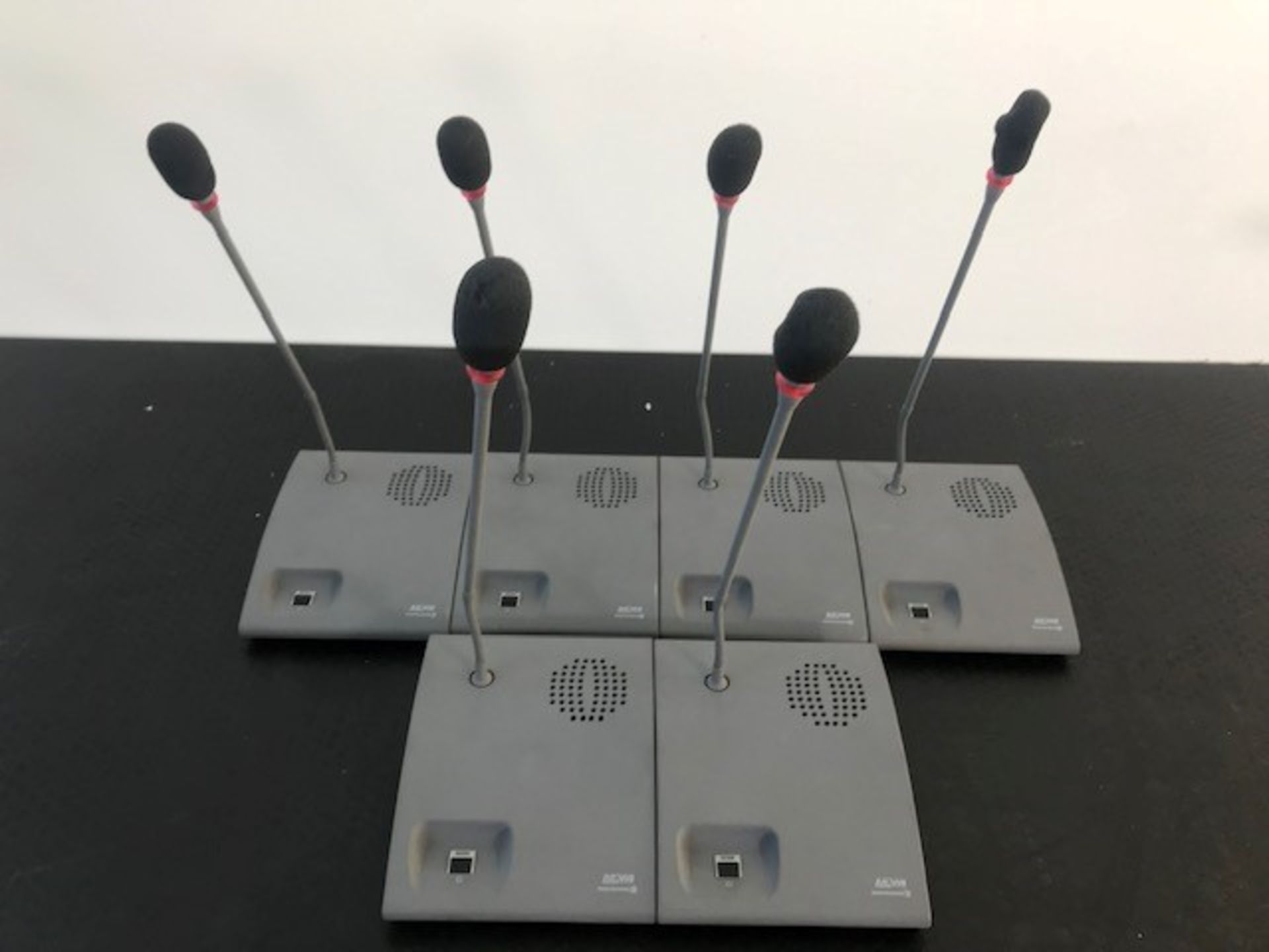 1 x Beyerdynamic MCW- D50 Conference Microphone System (Wireless or Wired) - Supplied In Flight - Image 3 of 17