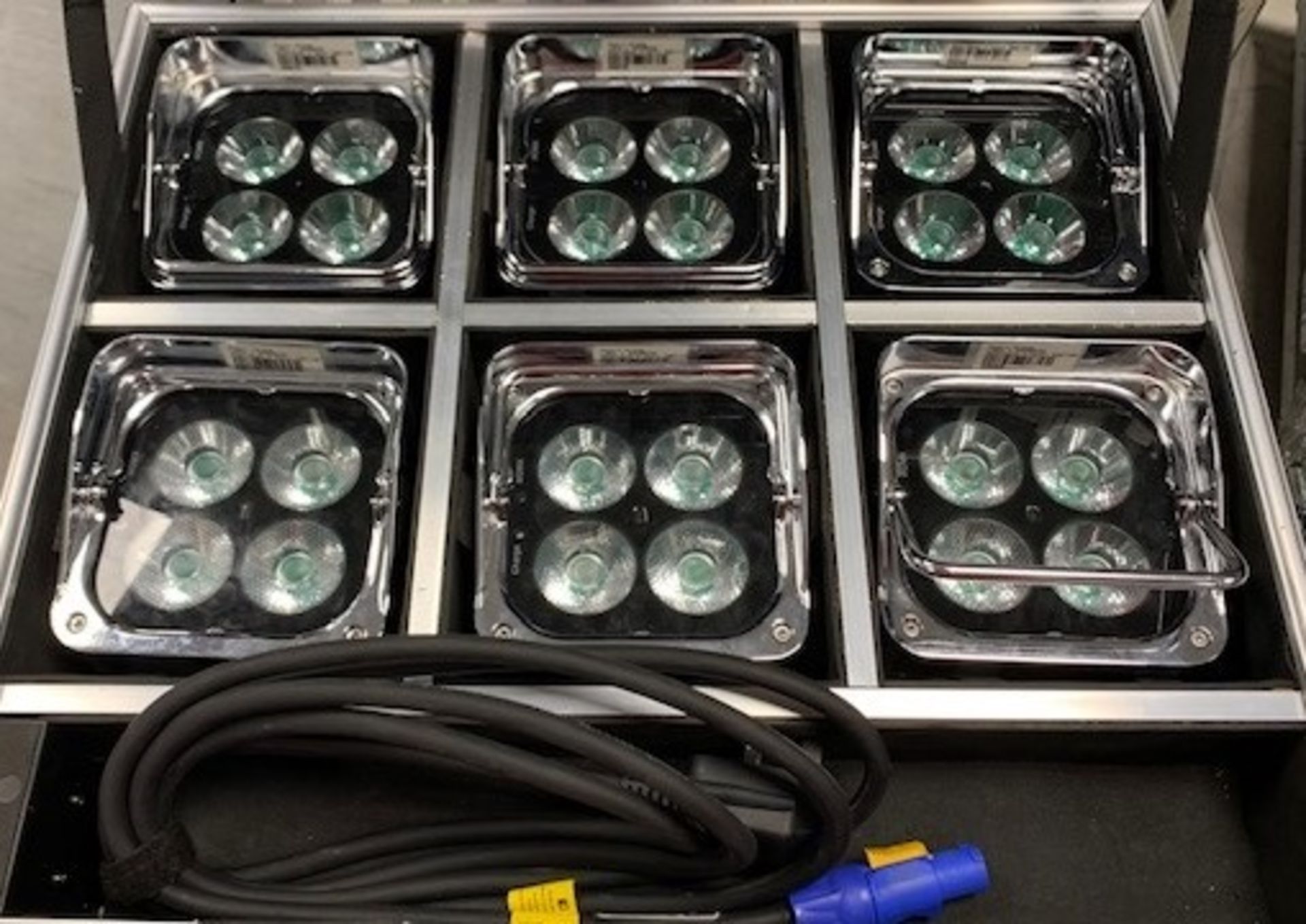 6 x Prolight Smartbat Chrome Uplighters In A Charging Flight Case - Only Around 50 Hours Use* - Image 2 of 5