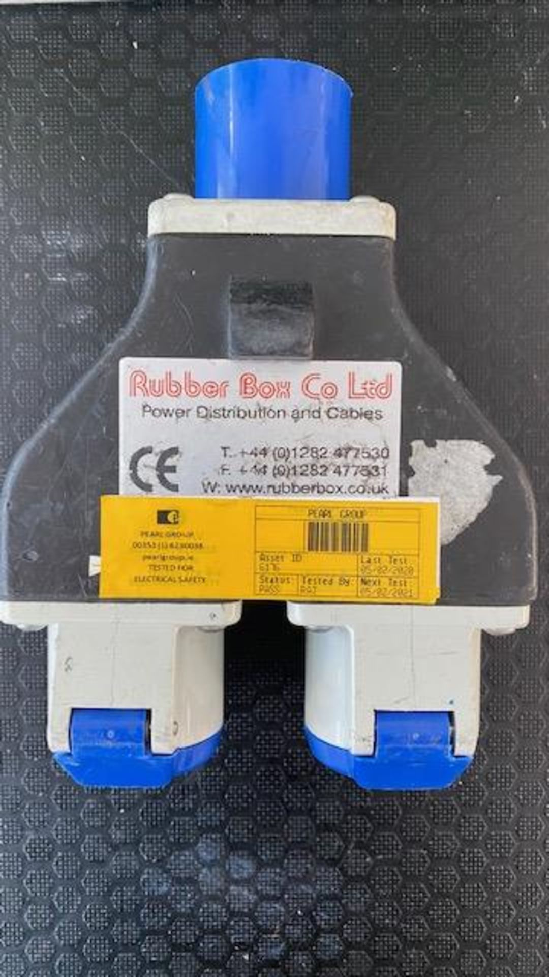14 x Rubber Box 16A 2 Way Splitter - Ref: 868 - CL581 - Location: Altrincham WA14 - Image 3 of 3