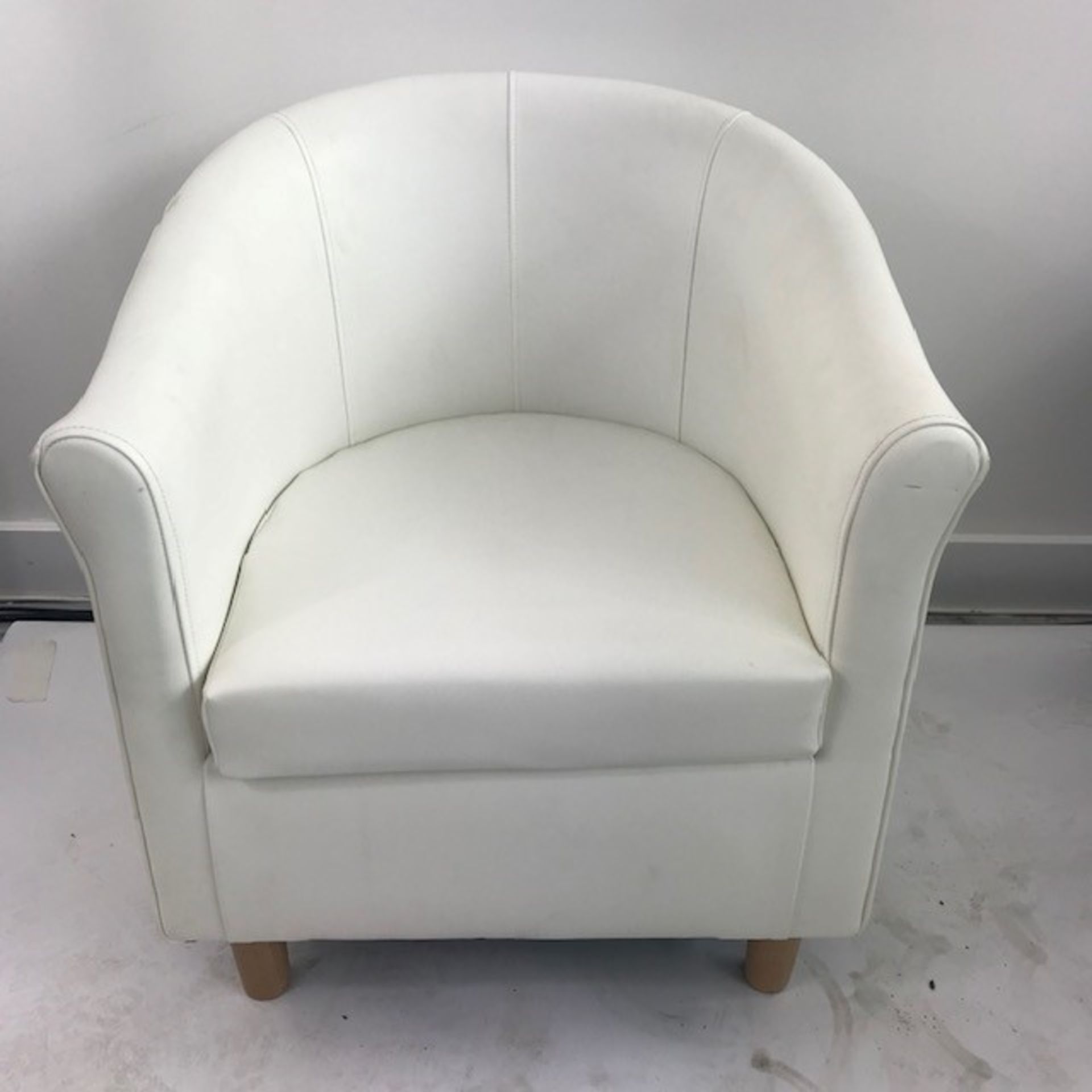 Set of 2 x White Leather Chairs For Exhibition / Stage Presentations - Ref: 265 - CL581 -