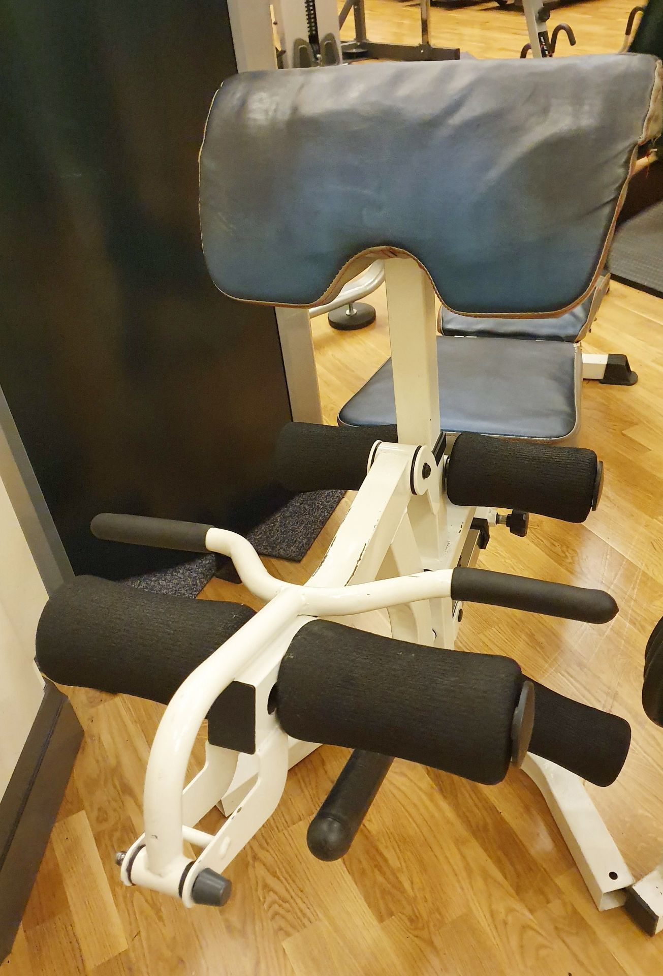 1 x Marley Sit Up Exercise Bench - CL552 - Location: Altrincham WA14 - Image 2 of 7