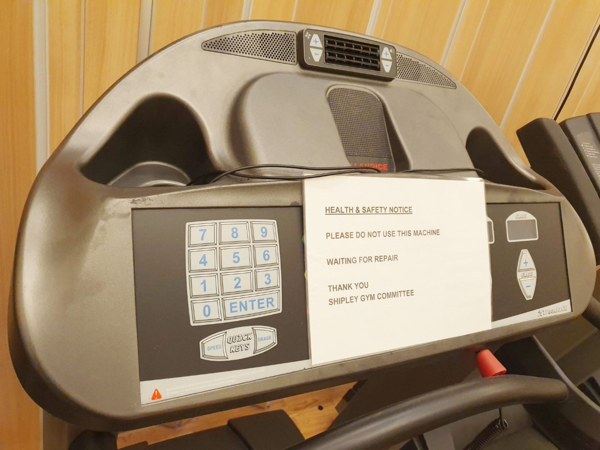 1 x Landice L7 Club Series Treadmill Running Machine - Approx RRP £6,000 - Please Read Description - - Image 2 of 4