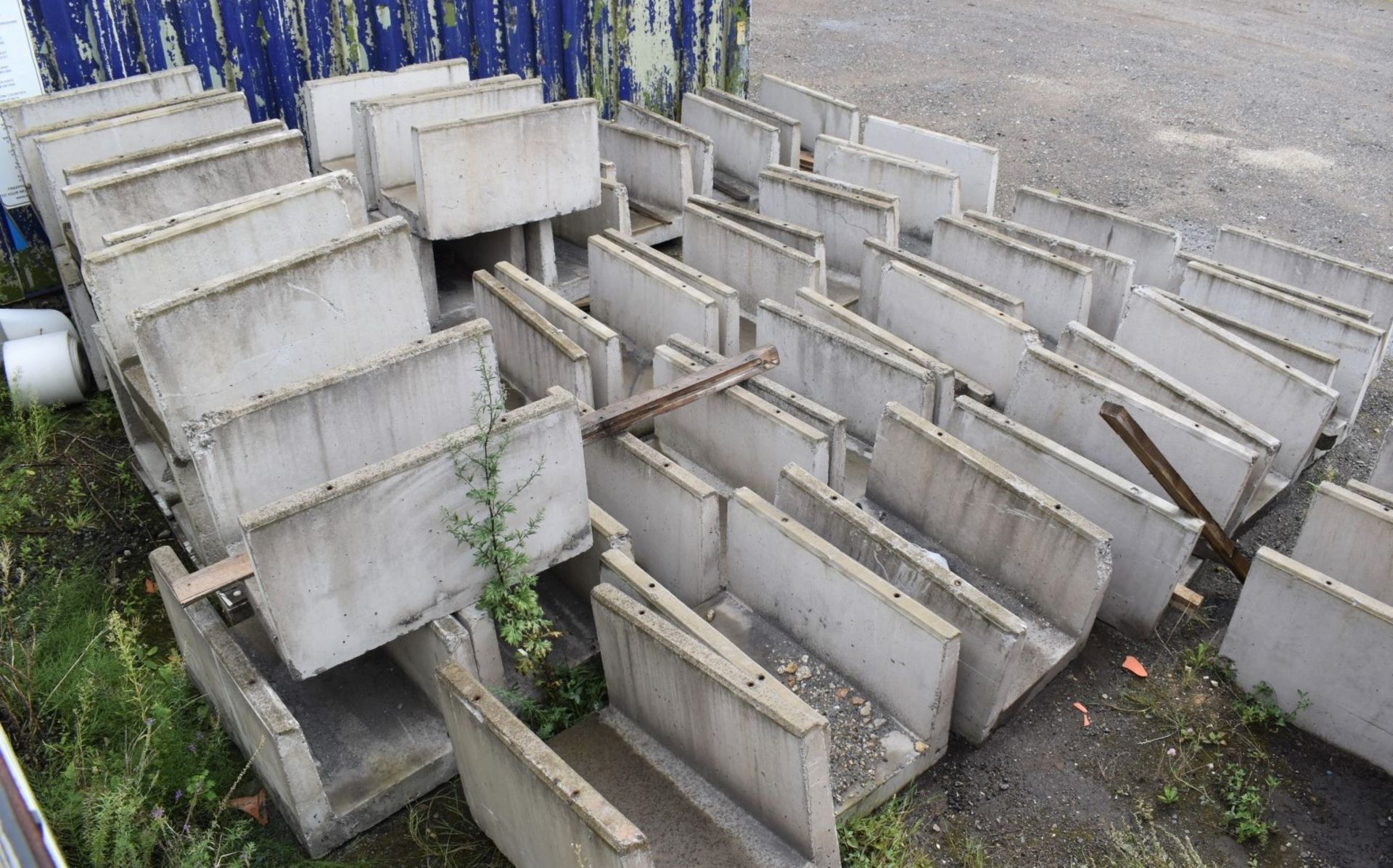 20 x Precast Stone Cable / Pipe Protection Trenches - Size of Each 100x61x88 cms - CL547 - Location: