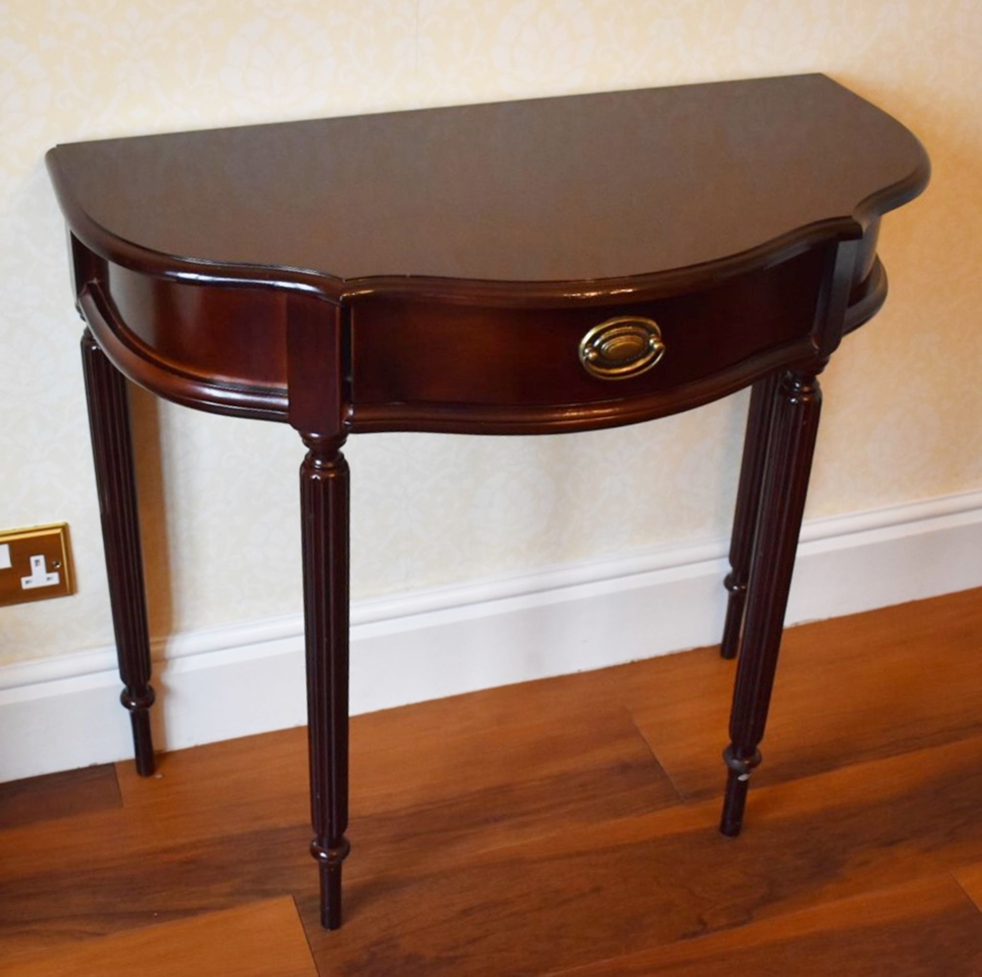 1 x Mahogany Half Moon Console Table With Brass Hardware and Single Drawer - Dimensions: H74 x W81 x - Image 4 of 4