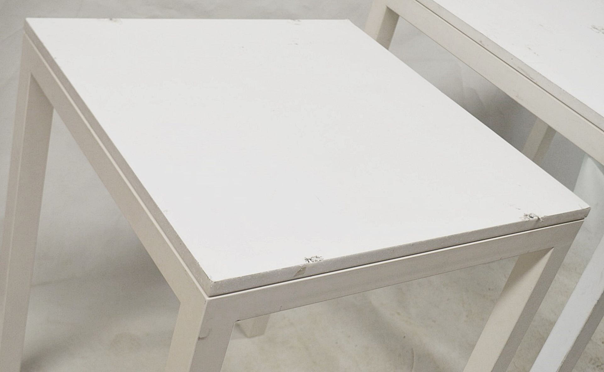 Set Of 3 x Stone Topped Retail Shop Display Metal Nesting Tables In White - Image 3 of 5