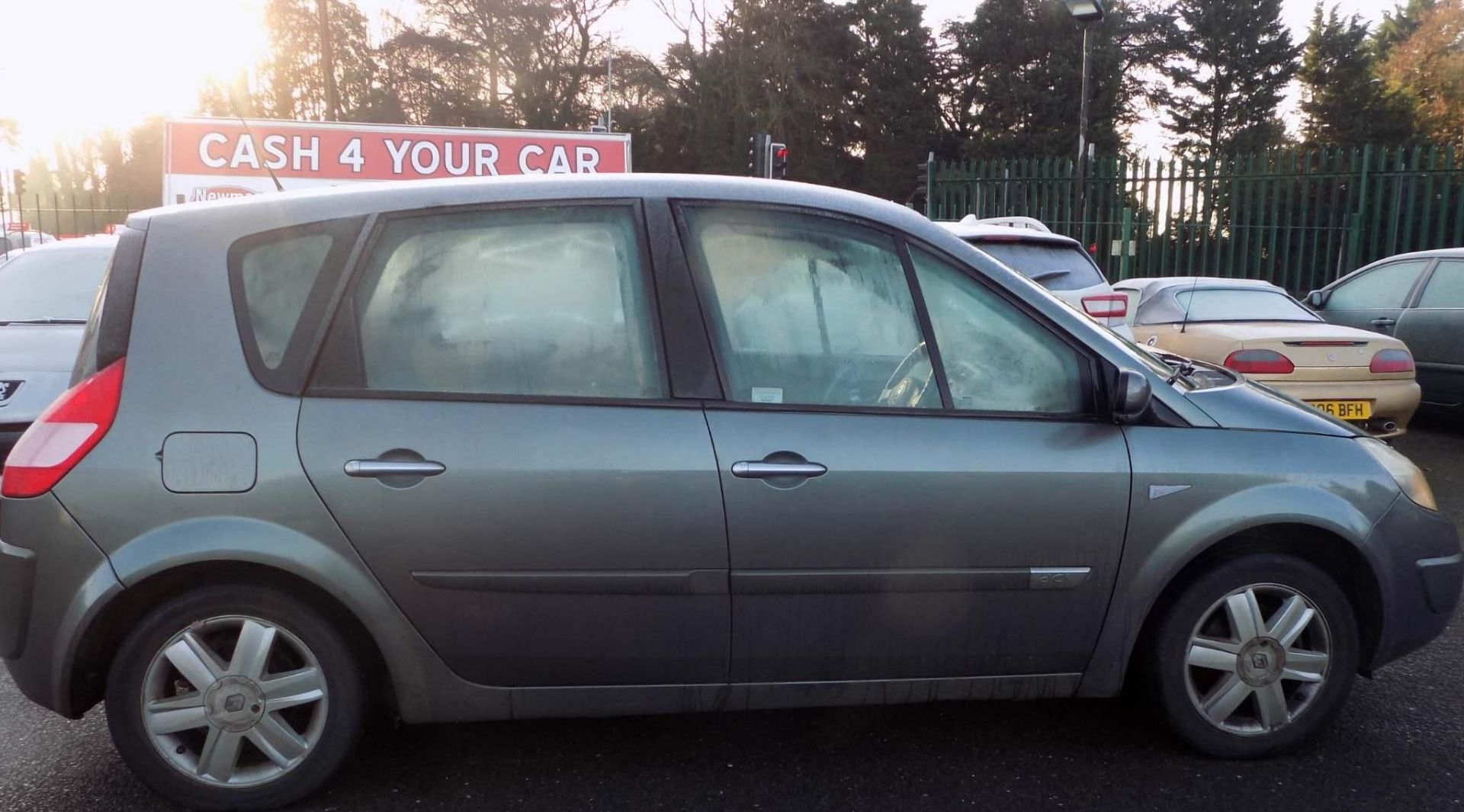 2004 Renault Scenic 1.5 dCi Dynamique MPV 5dr - CL505 - NO VAT ON THE HAMMER - Location: Corby, - Image 7 of 7