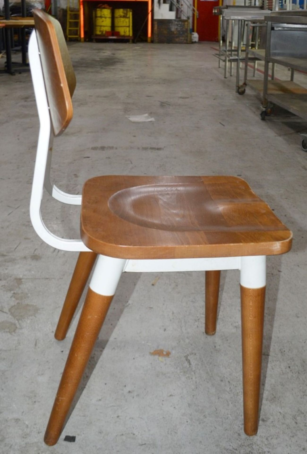 8 x Contemporary Commercial Dining Chairs With A Sturdy Wood And Metal Construction - Image 7 of 10