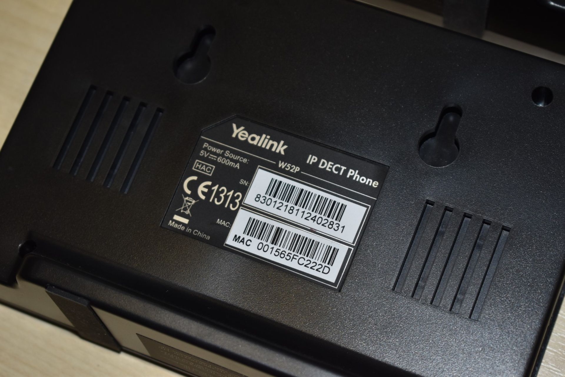 3 x Yealink IP Dect Phone Model W52P - Includes One PSU Only - Ref: In2124 wh1 pal1 - CL011 - - Image 2 of 7