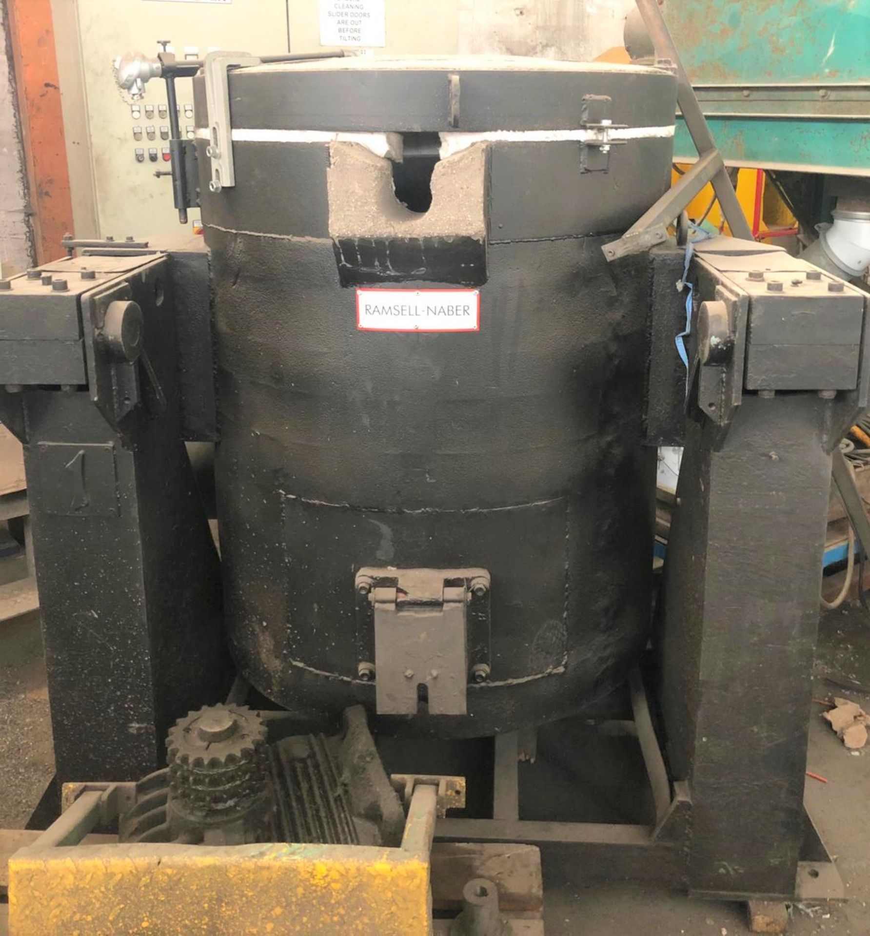 1 x Ramsell Naber Furnace - CL547 - Location: South Yorkshire.Half Ton Capacity PotsCollection is