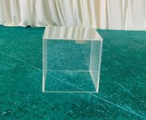 1 x Transparent Acrylic Display Cube - Dimensions: 15x15cm - Ref: Lot 3 - CL548 - Location: Near