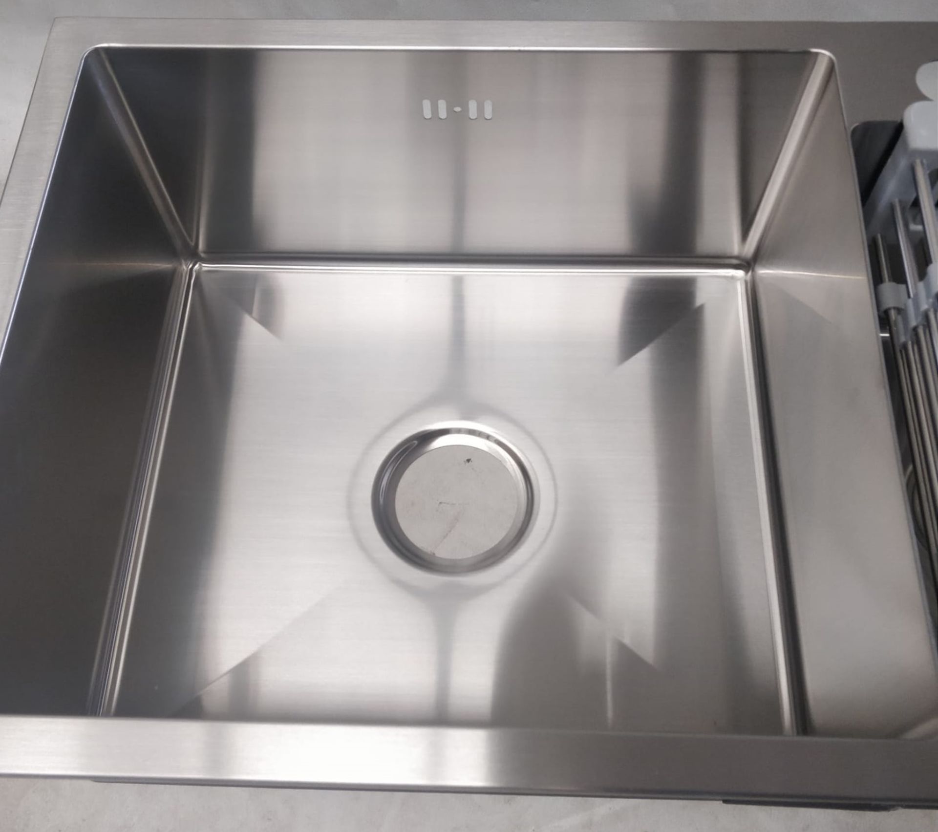 1 x Twin Bowl Contemporary Kitchen Sink Basin - Stainless Steel Finish - Model KS0059 - Includes - Image 7 of 16