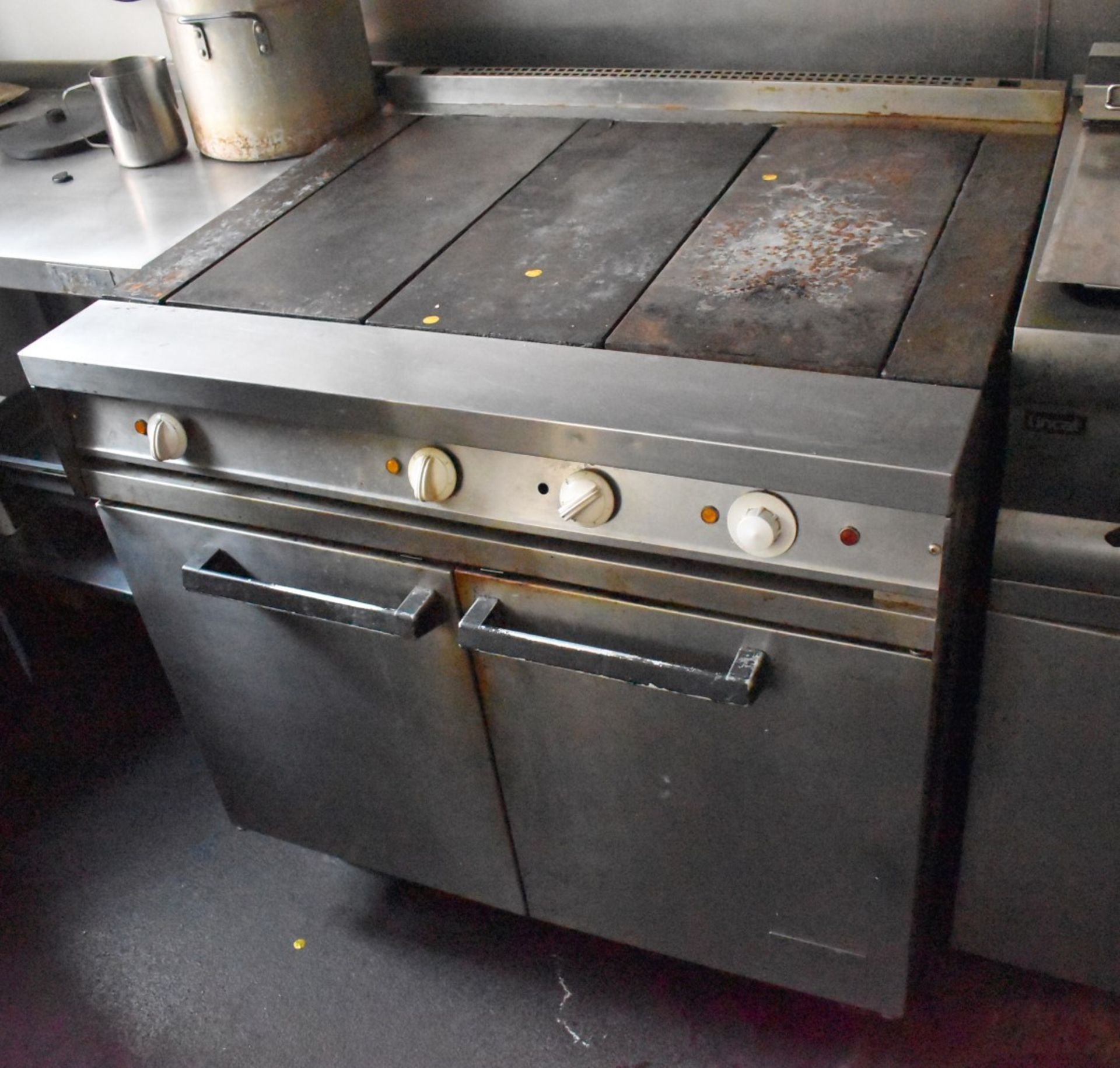 1 x Solid Top Commercial Range Cooker Oven - 90cm Wide - 3 Phase Power - CL586