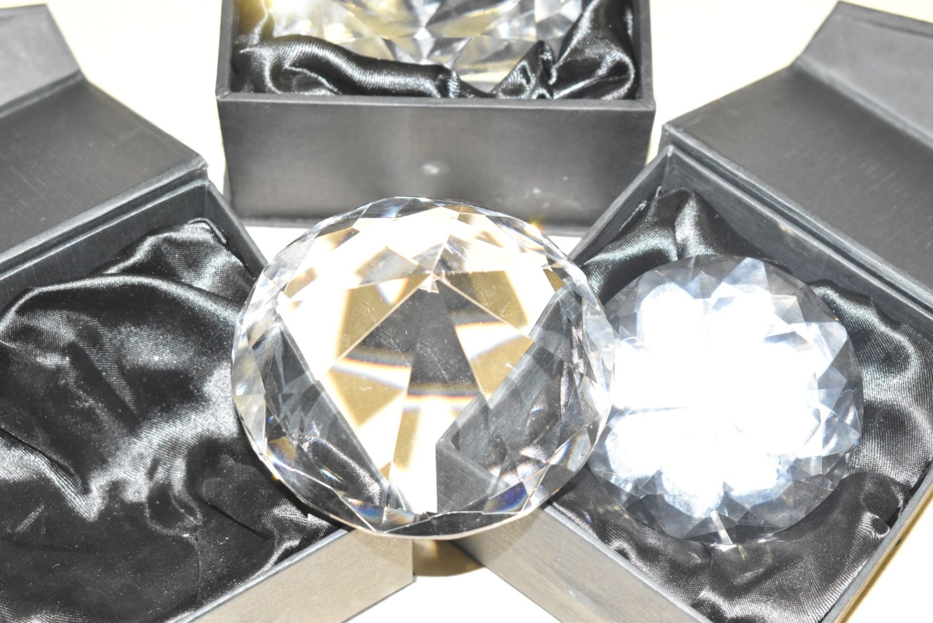 3 x Ice London Faux Diamond Paperweights - New and Boxed - Ref: In2128 wh1 pal1 - CL011 - - Image 2 of 8