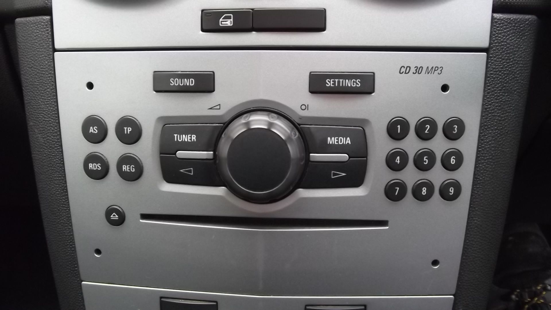 2013 Vauxhall Corsa Van 1.3 Cdti 3 Door Van - Image 6 of 16