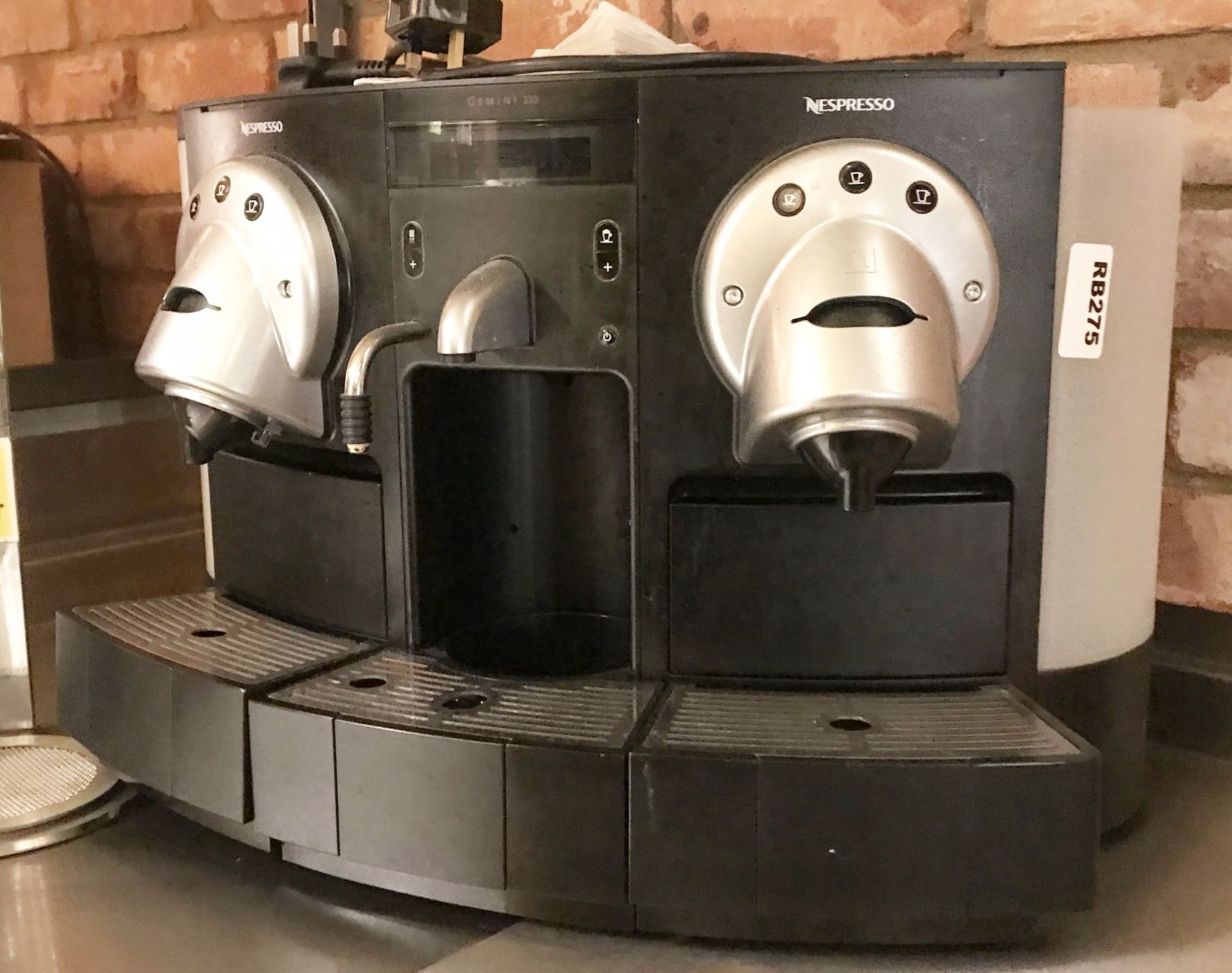 1 x Nespresso Gemini CS220 Pro Coffee Machine With Pod Holder and Pods - RRP £2,300 - Ref: RB275 -