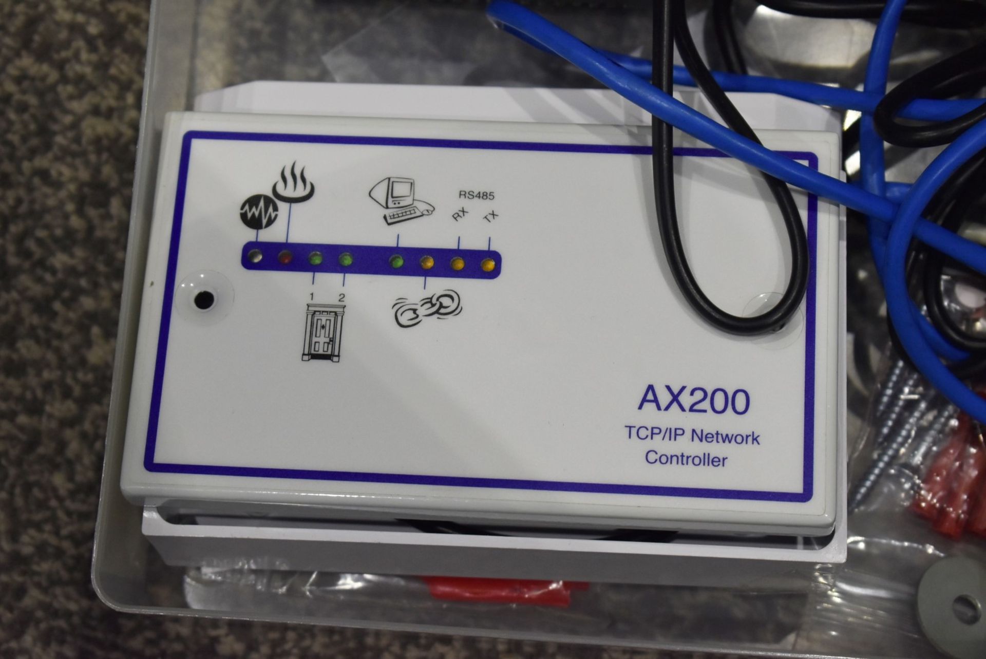 1 x Axxess ID AX100 ID Card Controller With AX200 TCP/IP Network Controller and Accessories - - Image 5 of 8