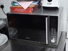 1 x Kenwood Microwave - CL586 - Location: Stockport SK1