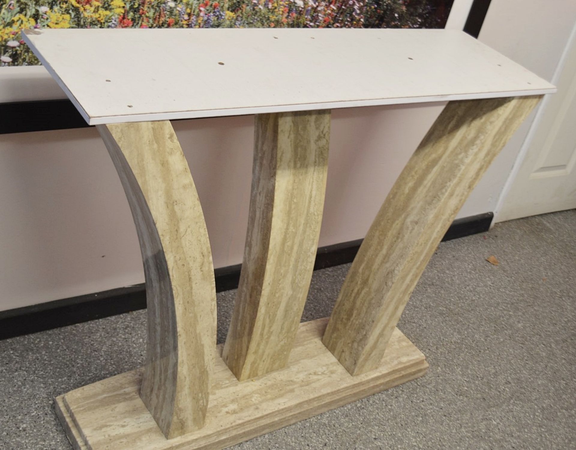 1 x Elegant Faux Marble Console Table - Dimensions: H79 x W126 x D41cm *Read Condition Report* - Image 5 of 9