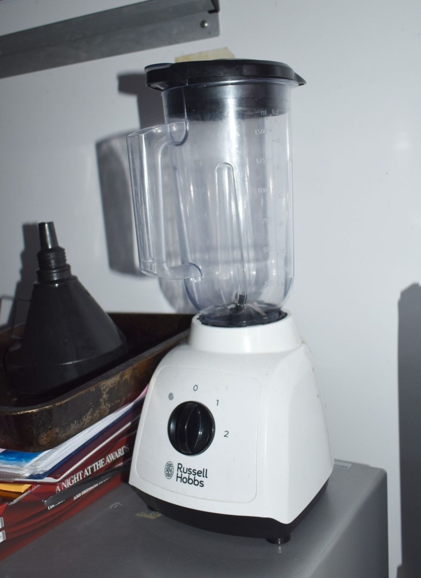 1 x Russell Hobbs Food Blender - CL586 - Location: Stockport SK1