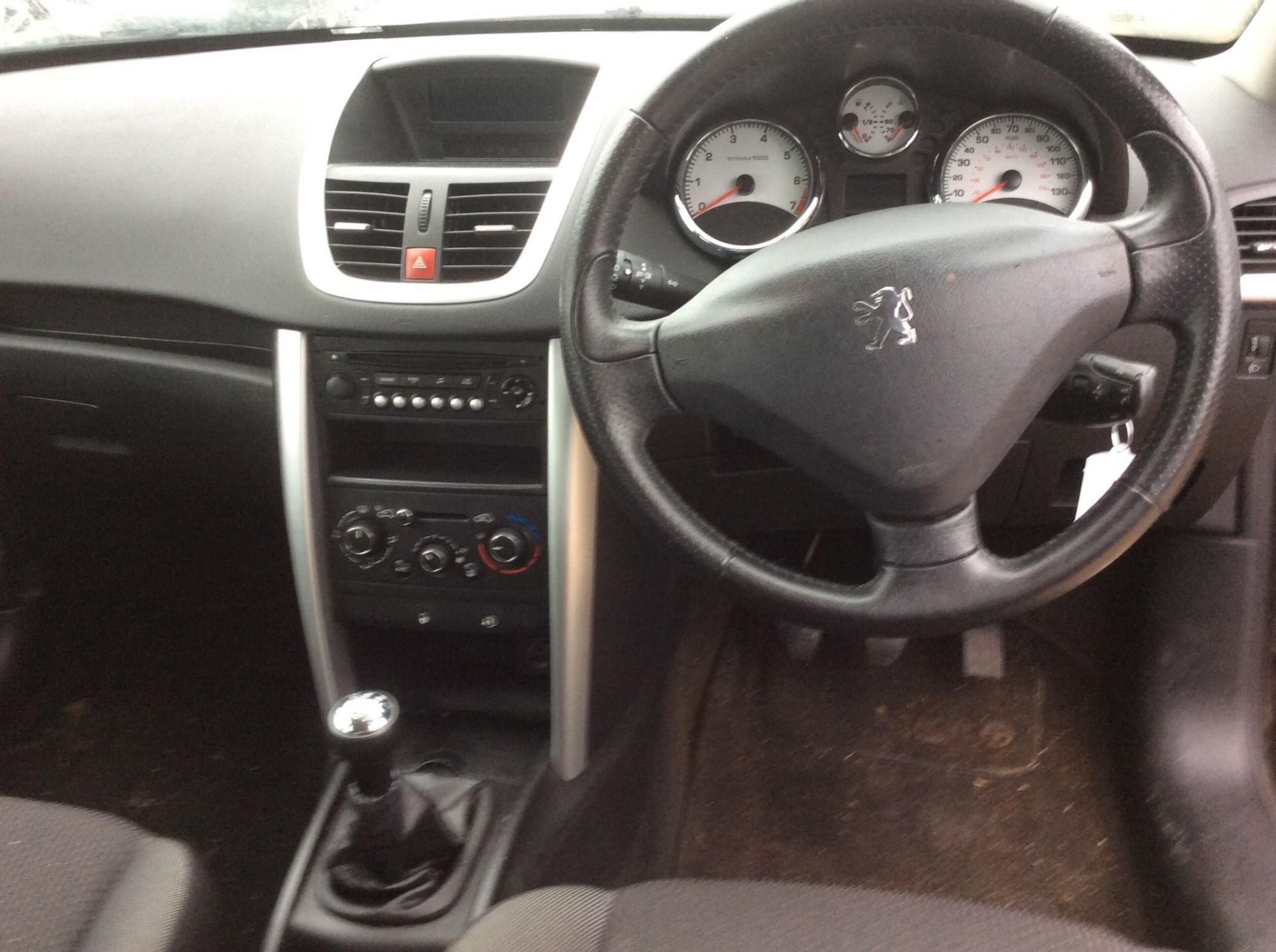2012 Peugeot 207 1.4 Active 5 Door Hatchback - Image 7 of 16