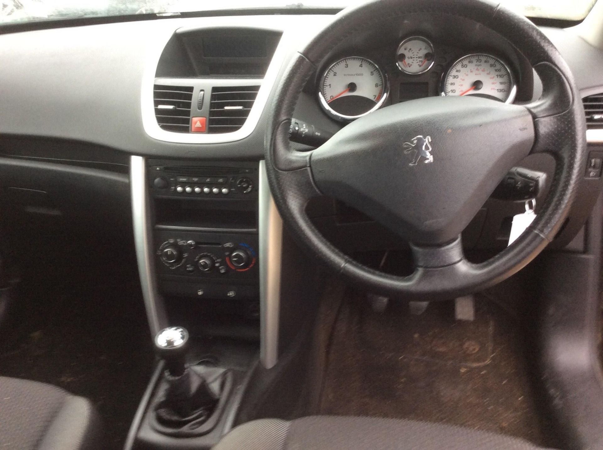 2012 Peugeot 207 1.4 Active 5 Door Hatchback - Image 9 of 16