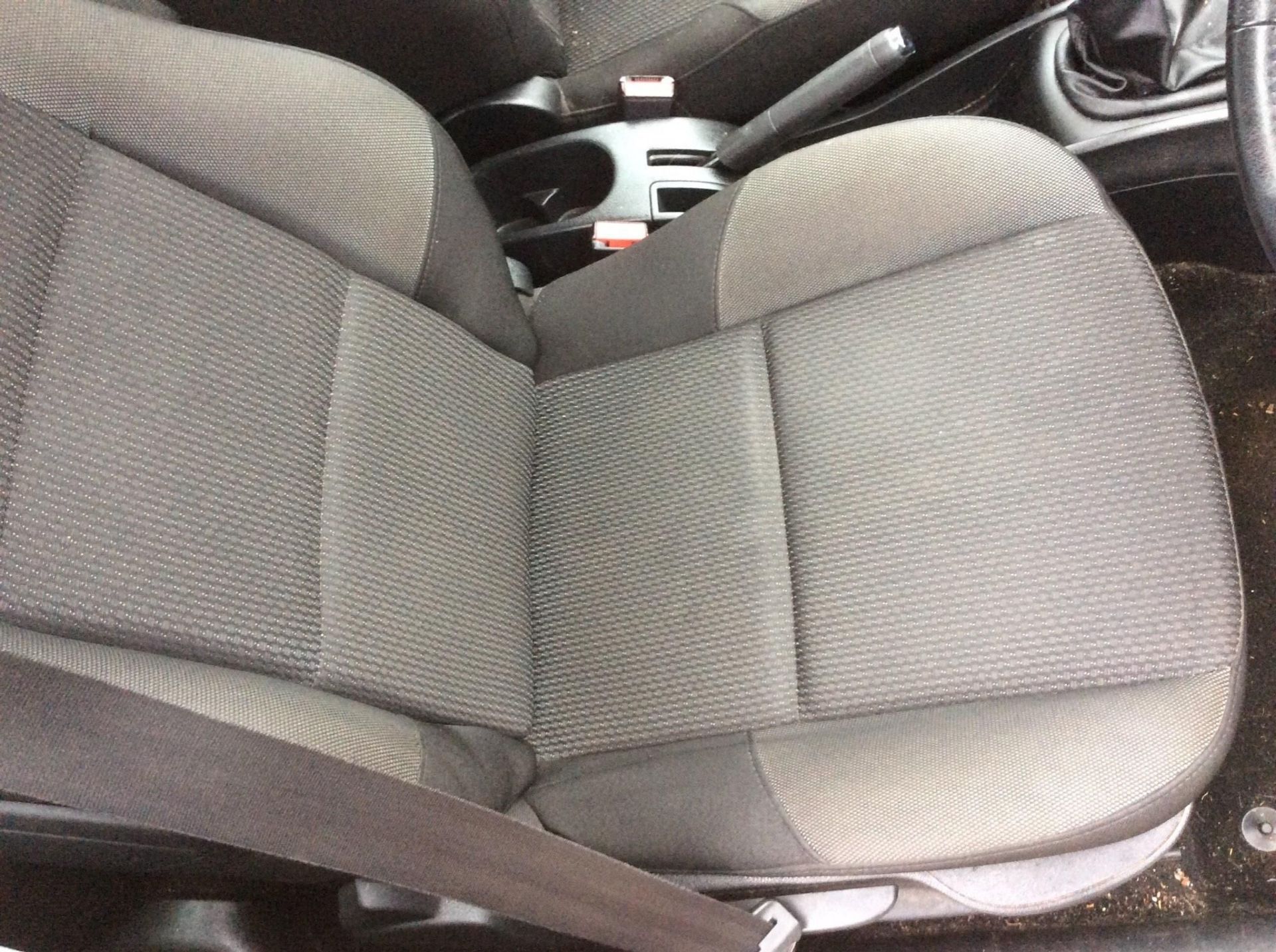 2012 Peugeot 207 1.4 Active 5 Door Hatchback - Image 15 of 16