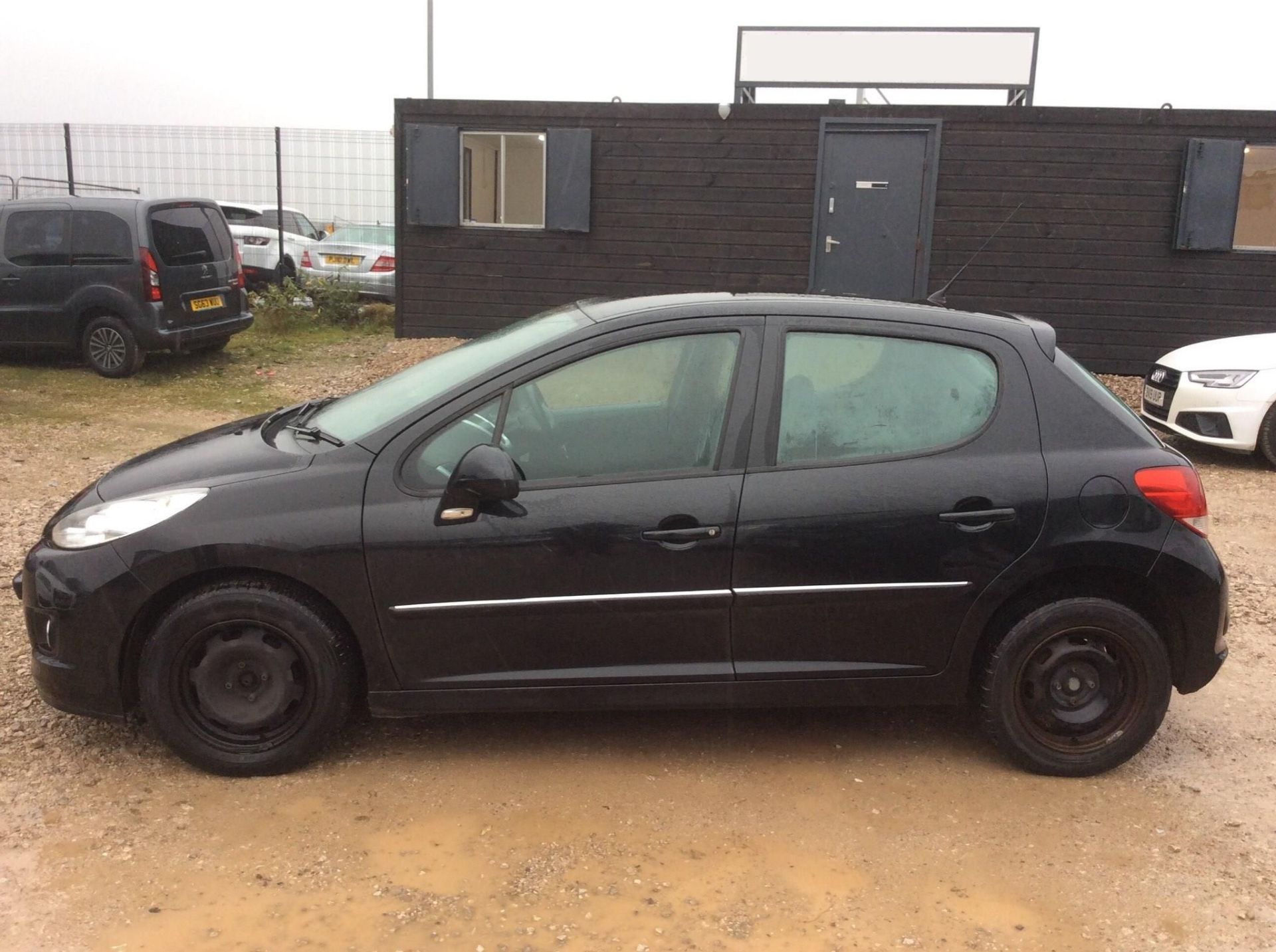 2012 Peugeot 207 1.4 Active 5 Door Hatchback - Image 5 of 16