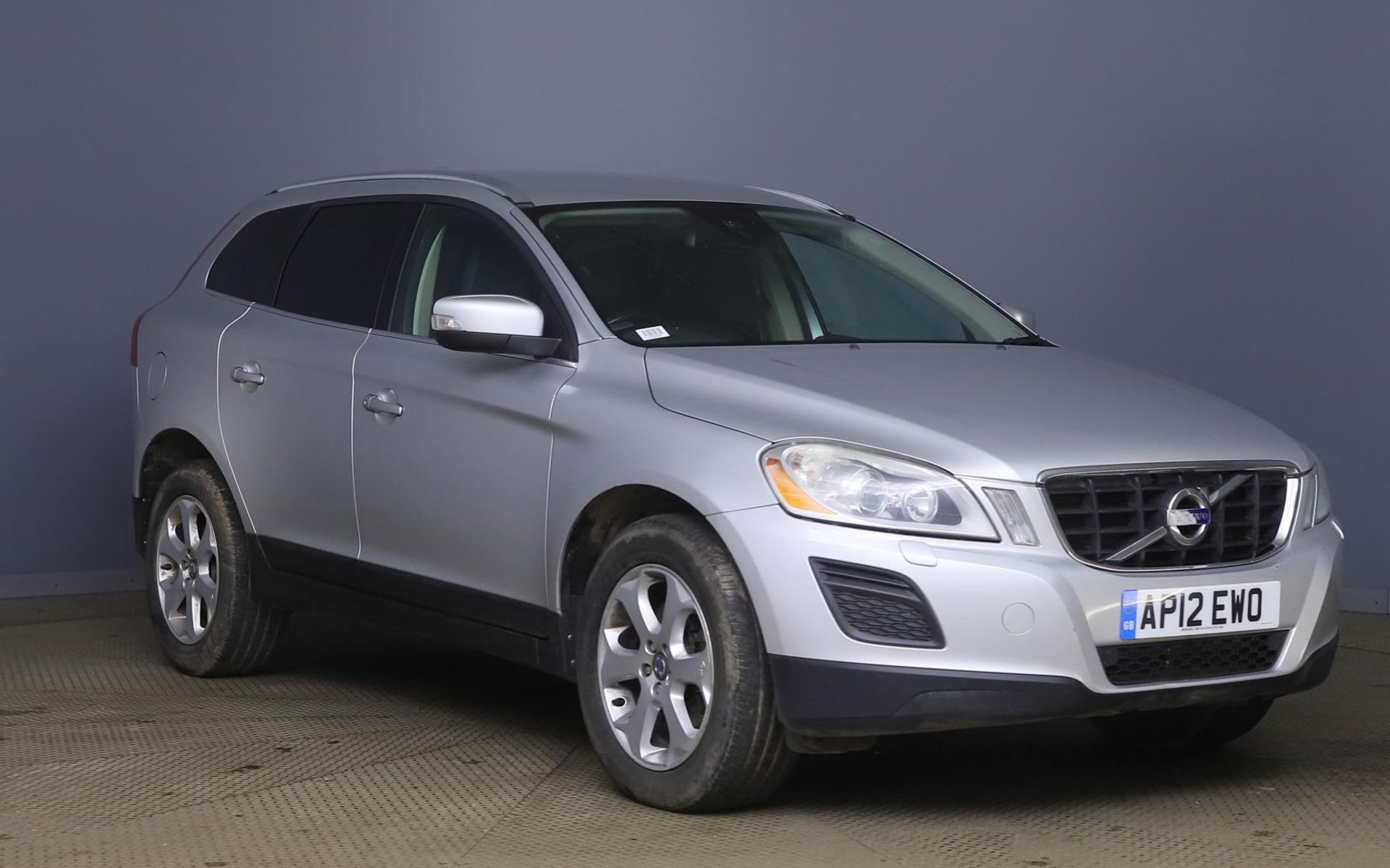 2012 Volvo XC60 SE Lux Nav 2.4 D4 AWD Auto 5 Door MPV - FSH - CL505 - NO VAT ON THE HAMMER - Locatio - Image 3 of 12