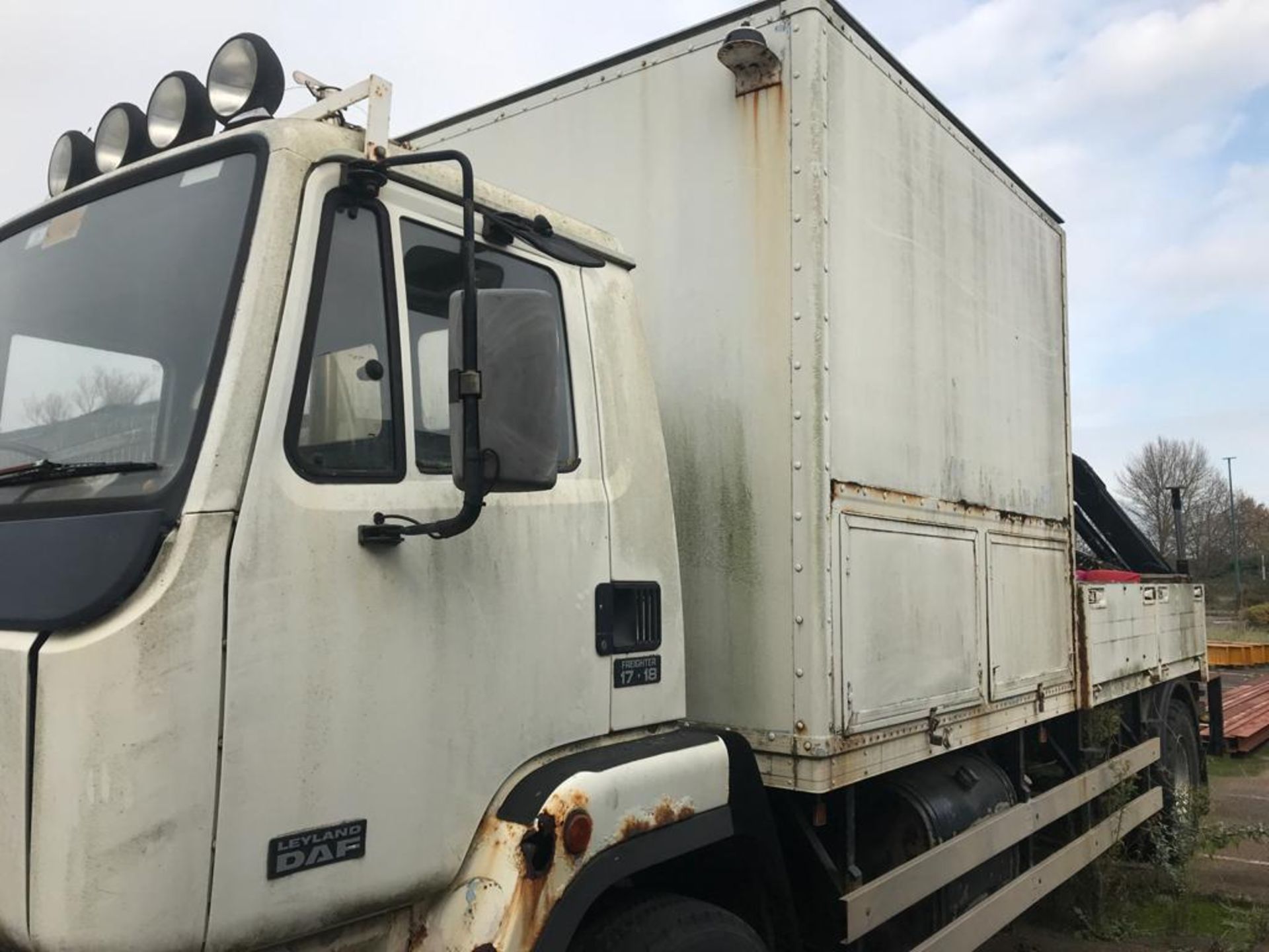 1991 Leyland DAF 180 Turbo Freighter 17.18 Truck With Fassi Loader Crane - Location: Sandwich, - Image 5 of 32