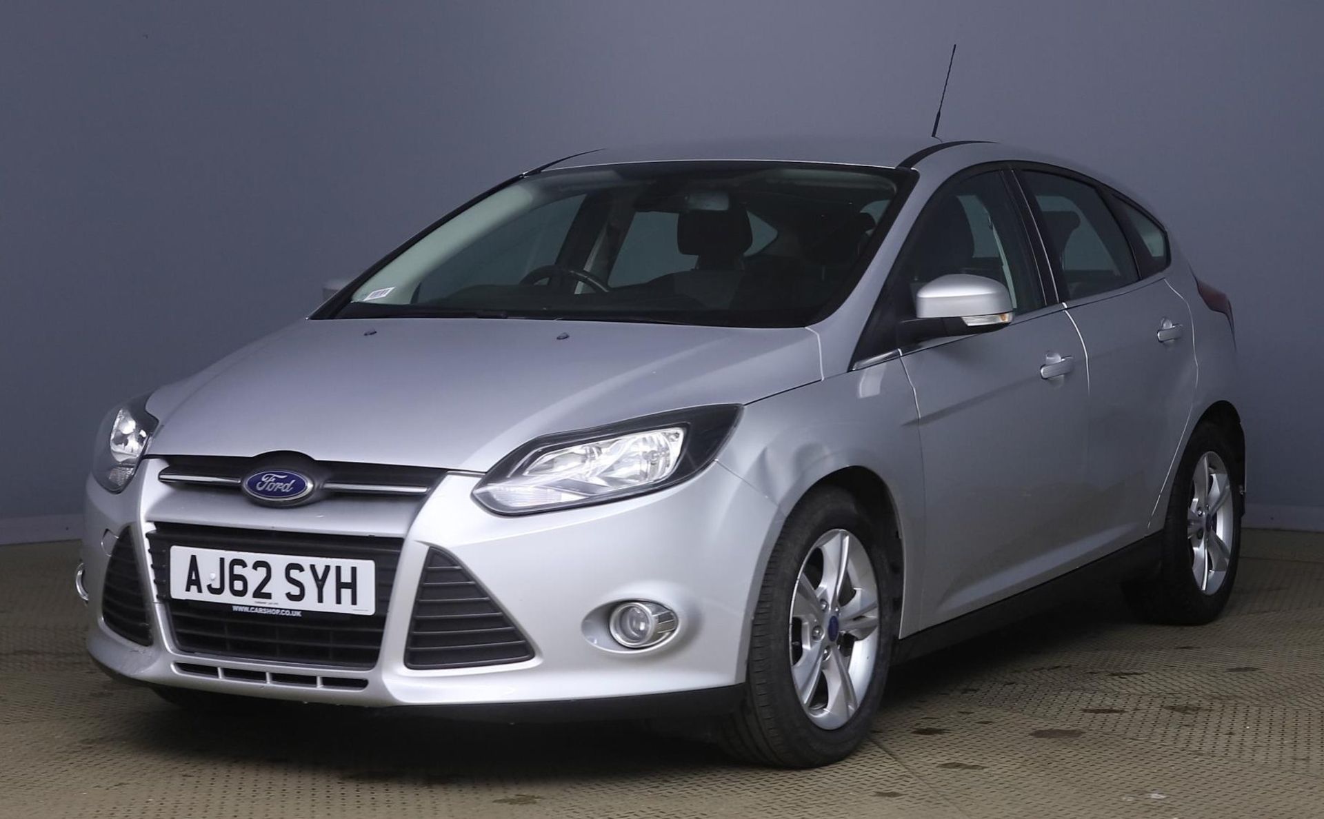 2013 Ford Focus 1.6 TDCi 115 Zetec 5dr Hatchback - CL505 - NO VAT ON THE HAMMER - Location: Corby, N - Image 2 of 12