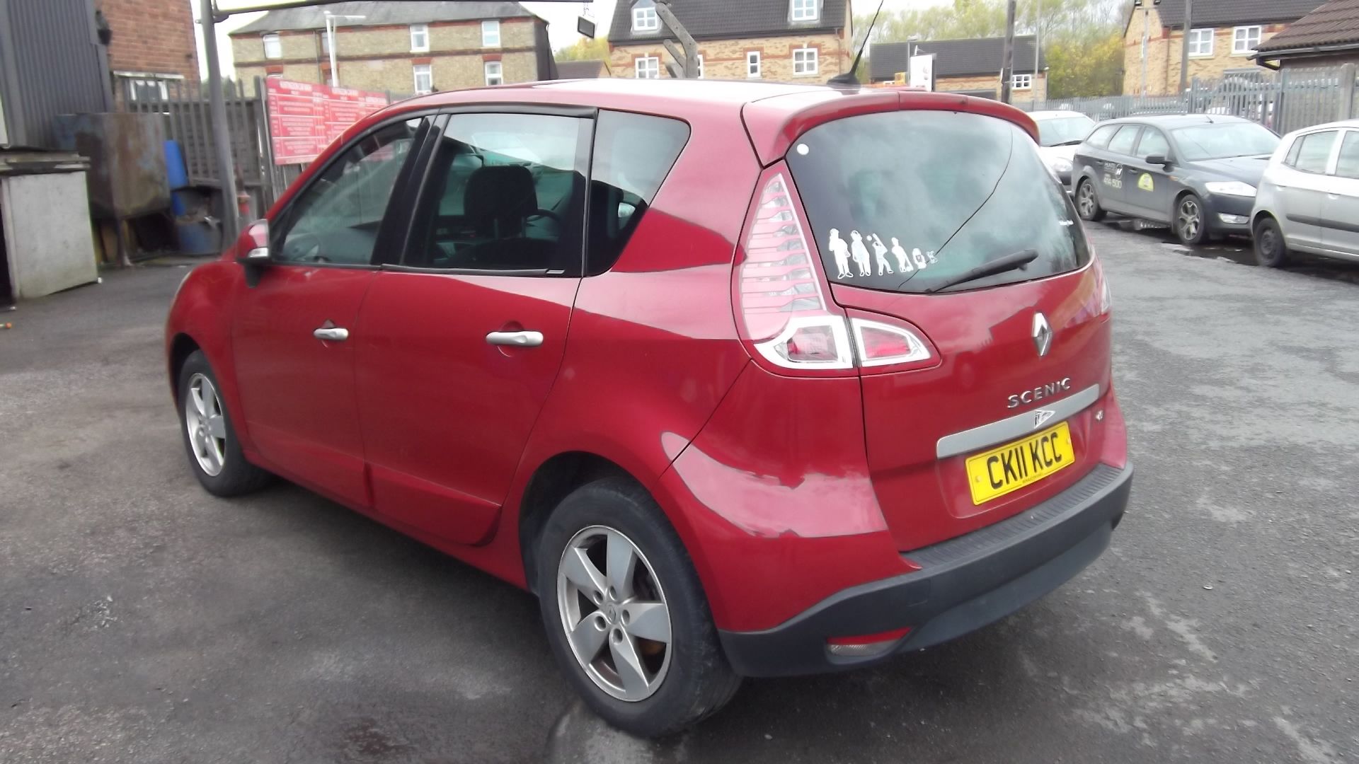 2011 Renault Scenic 1.5 DCI Dynamique Tom Tom 5 Door MPV - Image 15 of 17