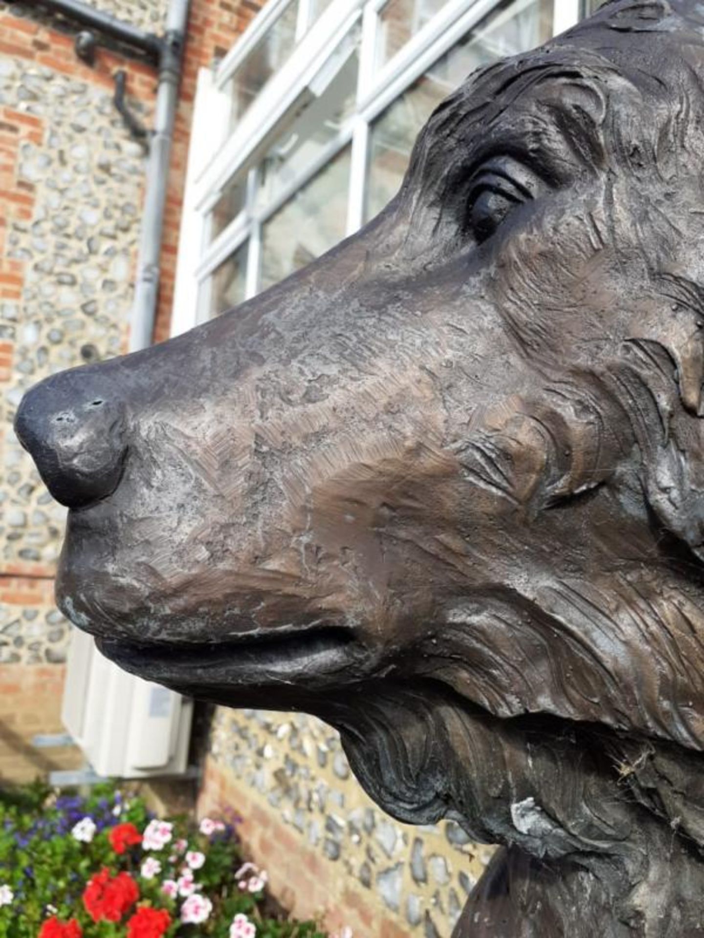 1 x Majestic Real Looking Giant Solid Bronze 1.9 Metre Tall Standing Bear Garden Sculpture - - Image 6 of 15